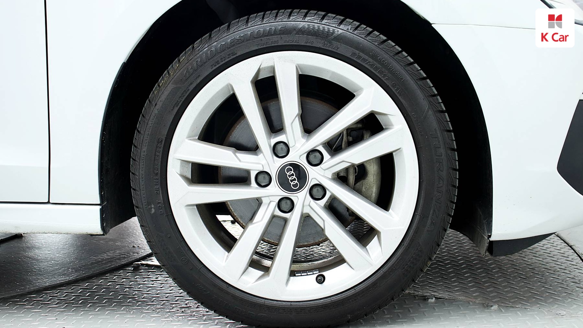 아우디 A3 (8Y) 가솔린 2WD 40 TFSI