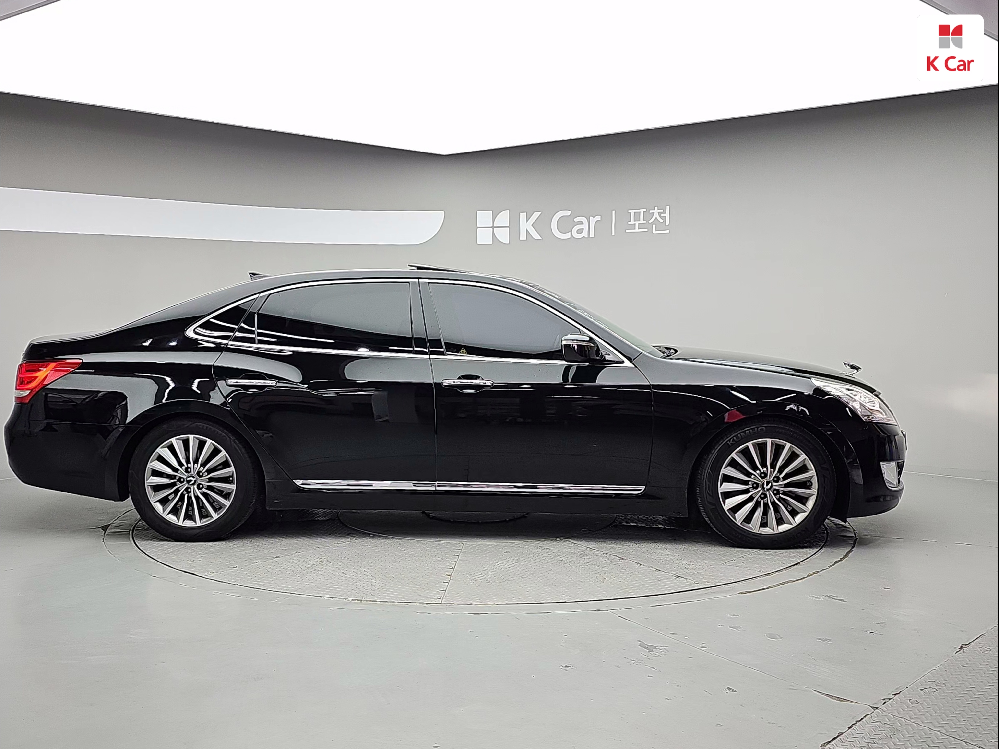 HYUNDAI Ecuus (New Model) VS380