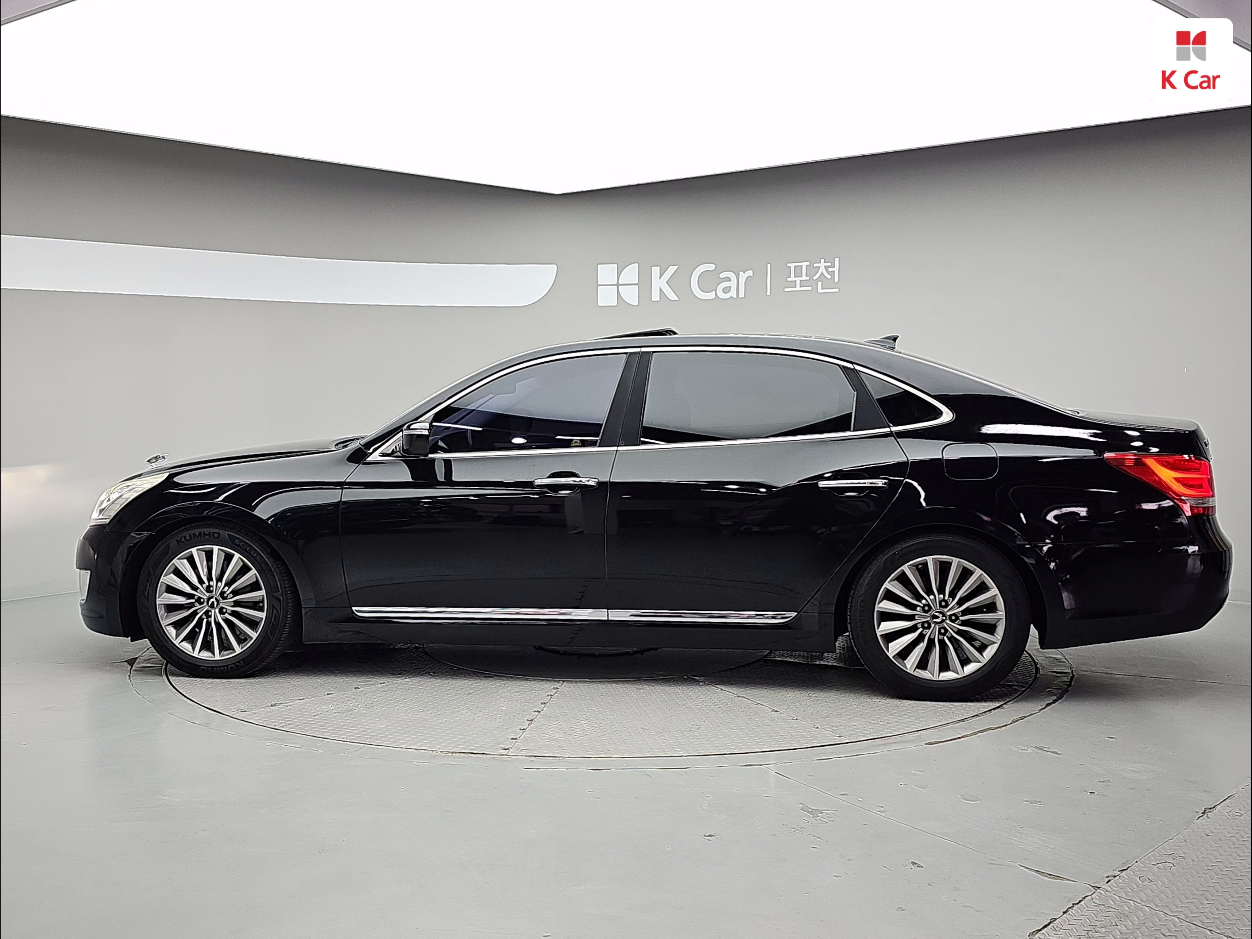 HYUNDAI Ecuus (New Model) VS380