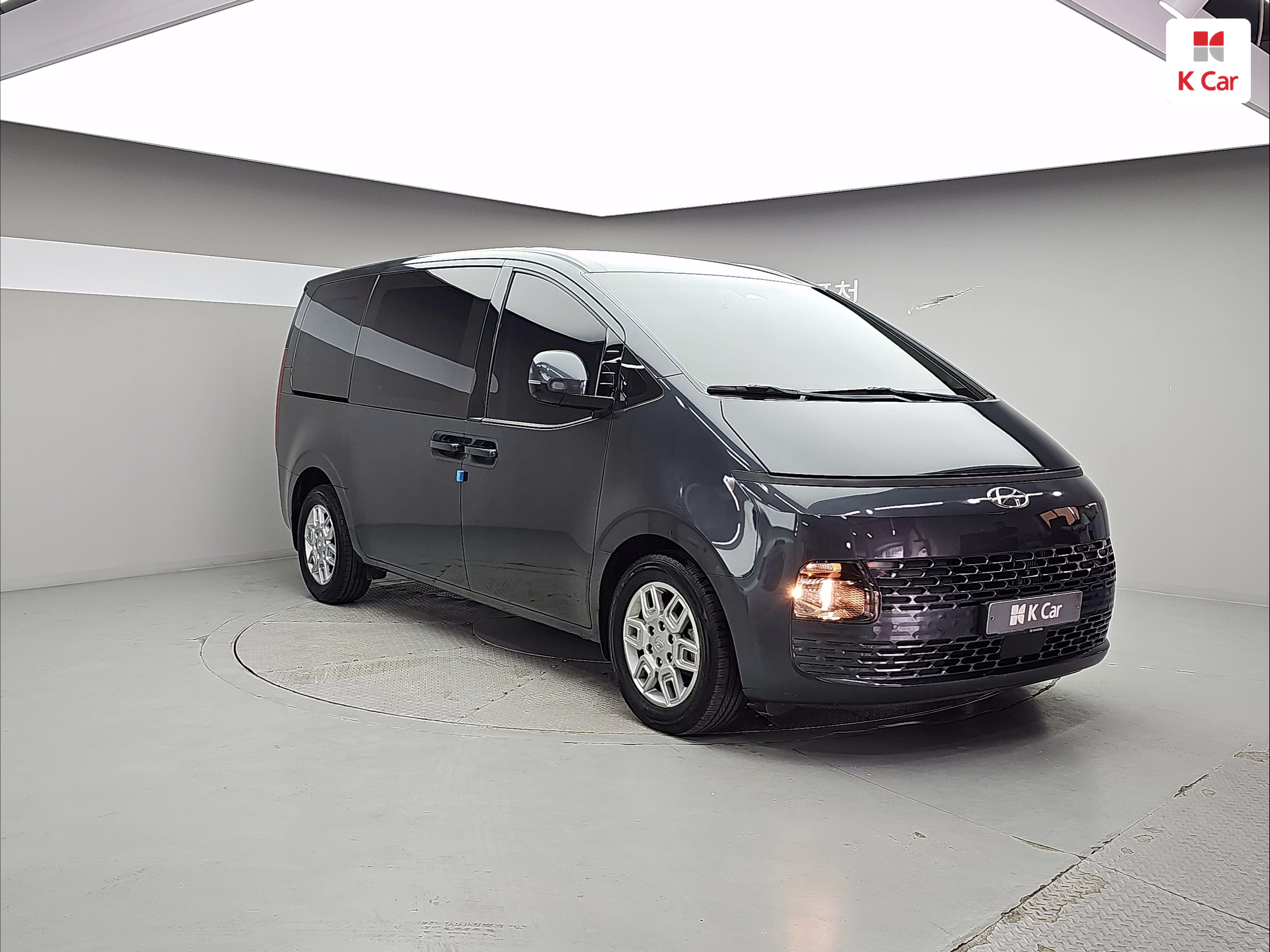 HYUNDAI Staria 2.2 Diesel Cargo 5-Seater
