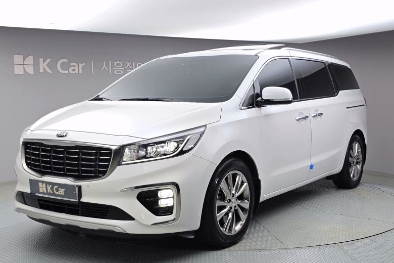 Kia Carnival 9 мест Prestige