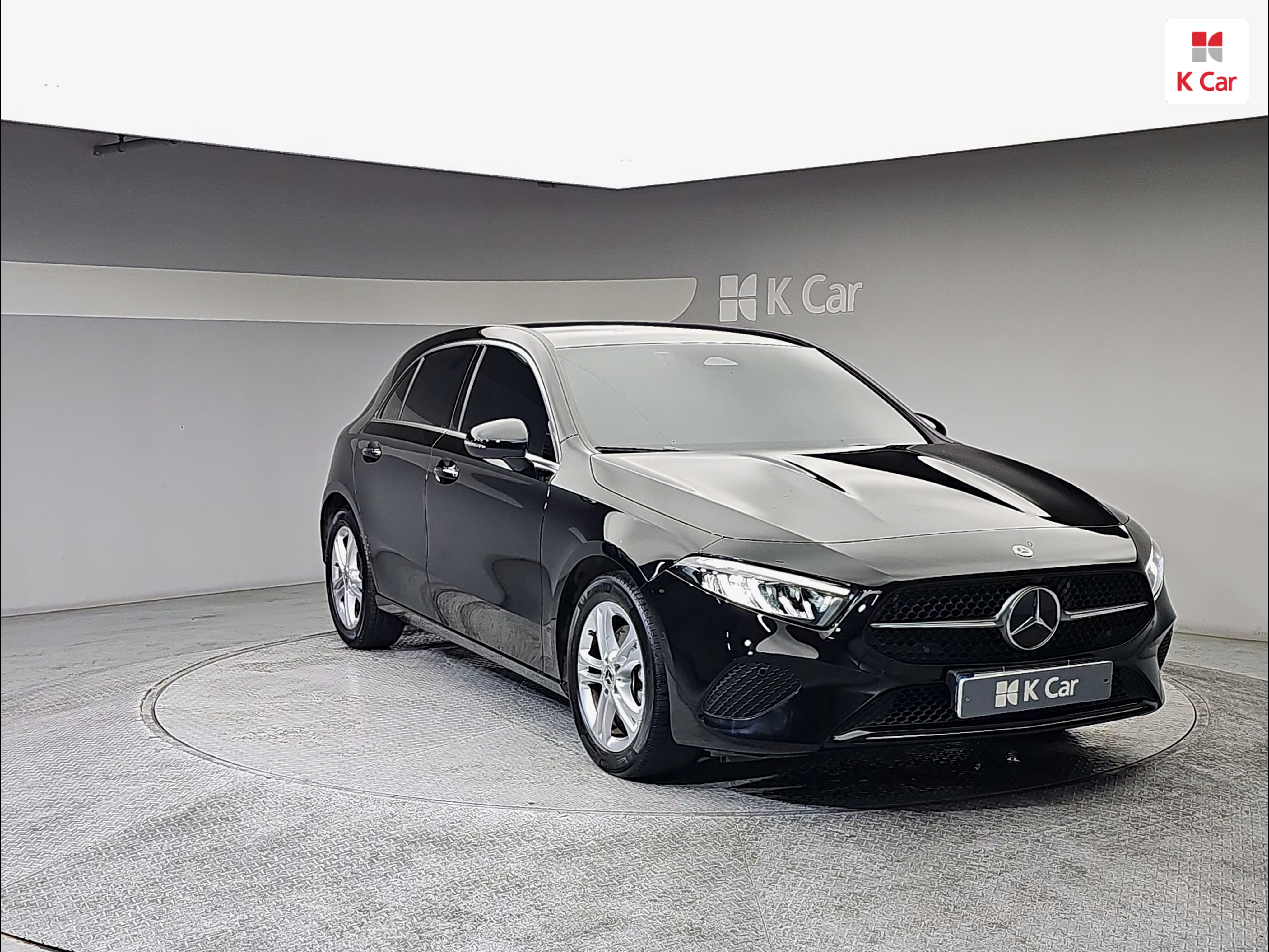 BENZ A-Class (4th Generation) A220