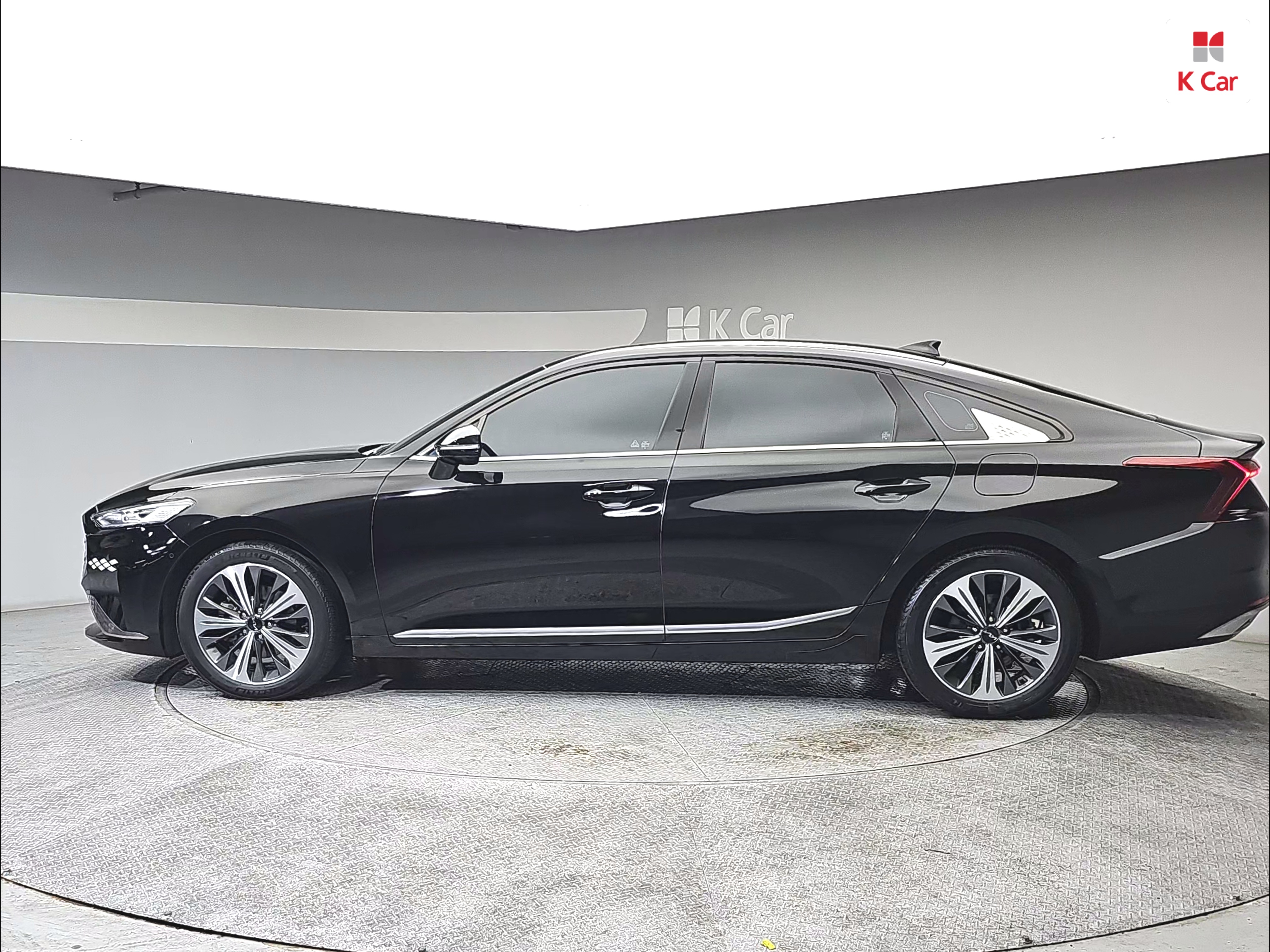KIA K8 Hybrid HEV
