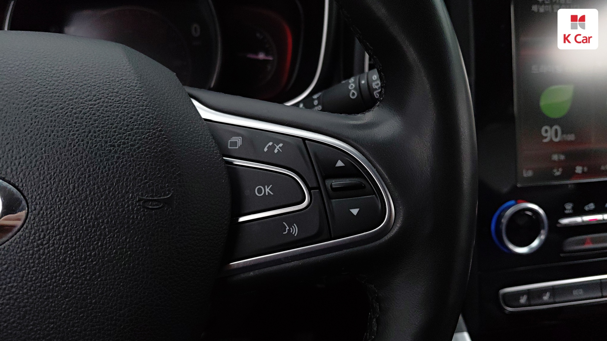 Renault QM6 бензин 2.0 2WD RE Signature, миниатюра 13