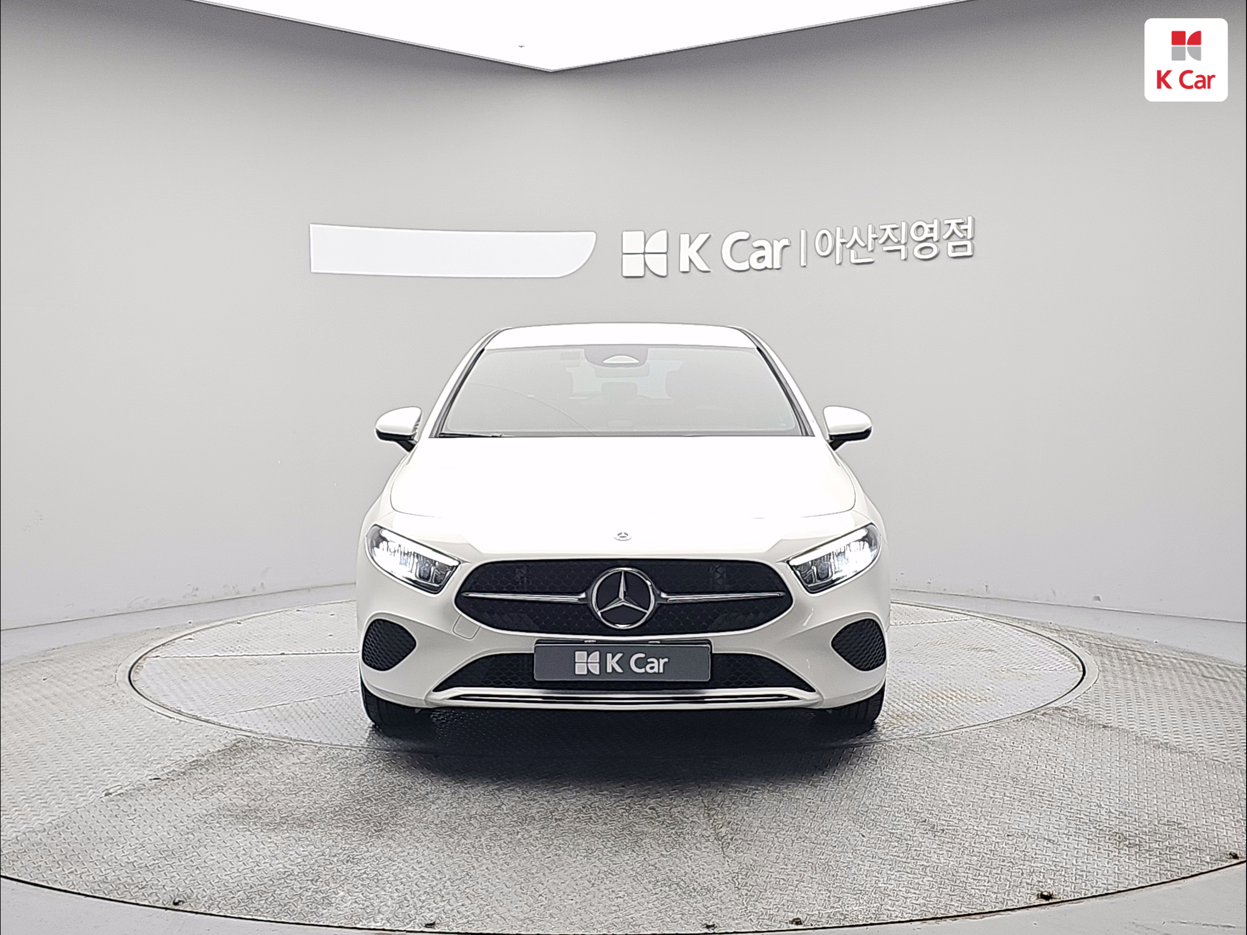 BENZ A-Class (4th Generation) A220