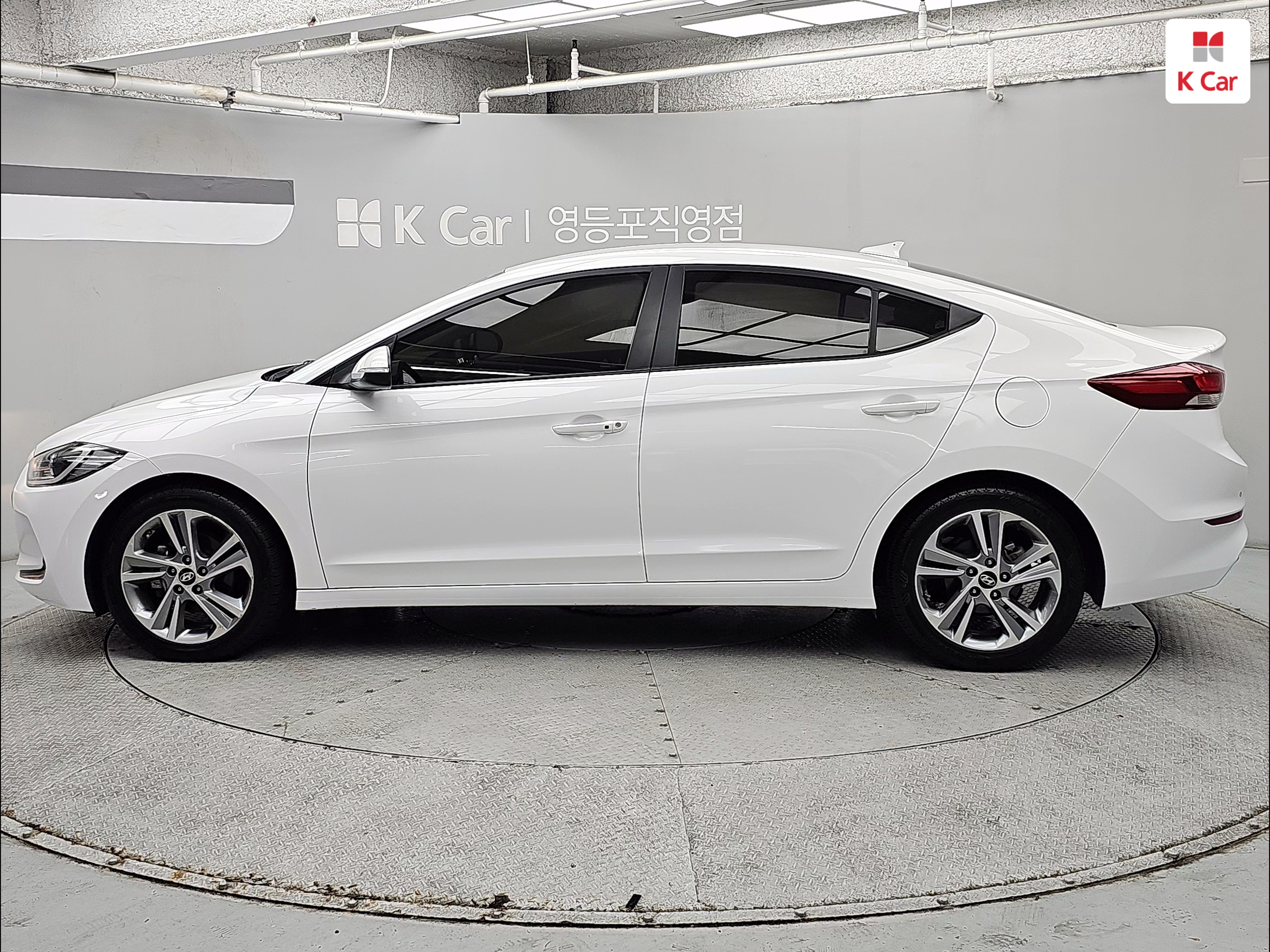 HYUNDAI Avante AD 1.6 GDI
