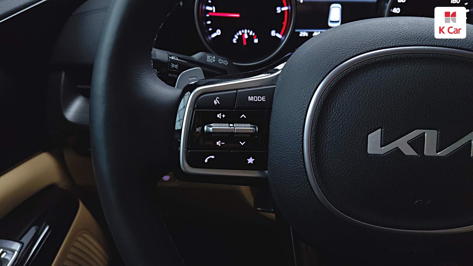 Kia Carnival дизель 2.2 (9 мест), миниатюра 5