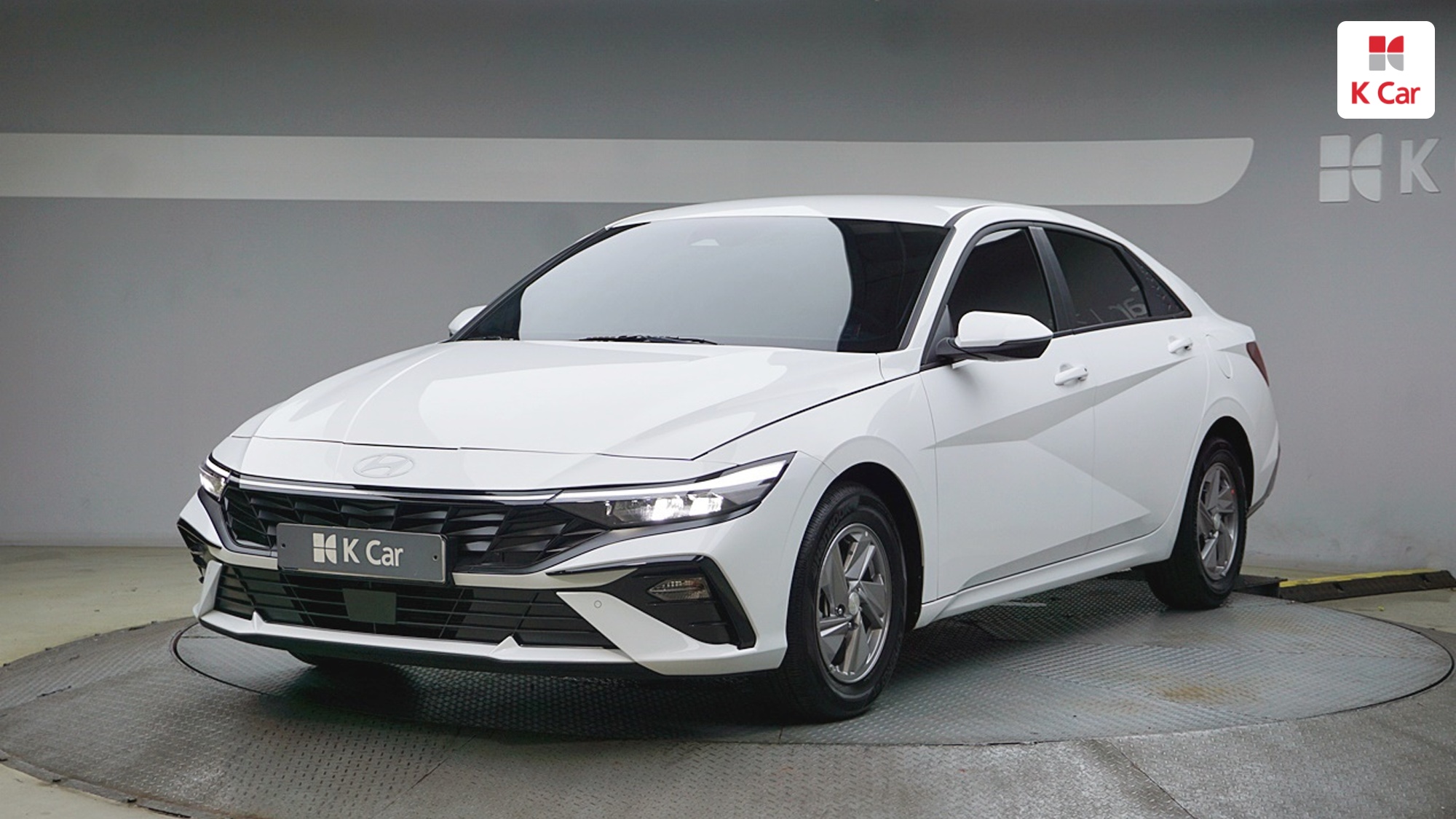 Hyundai Avante бензин 1.6, миниатюра 2