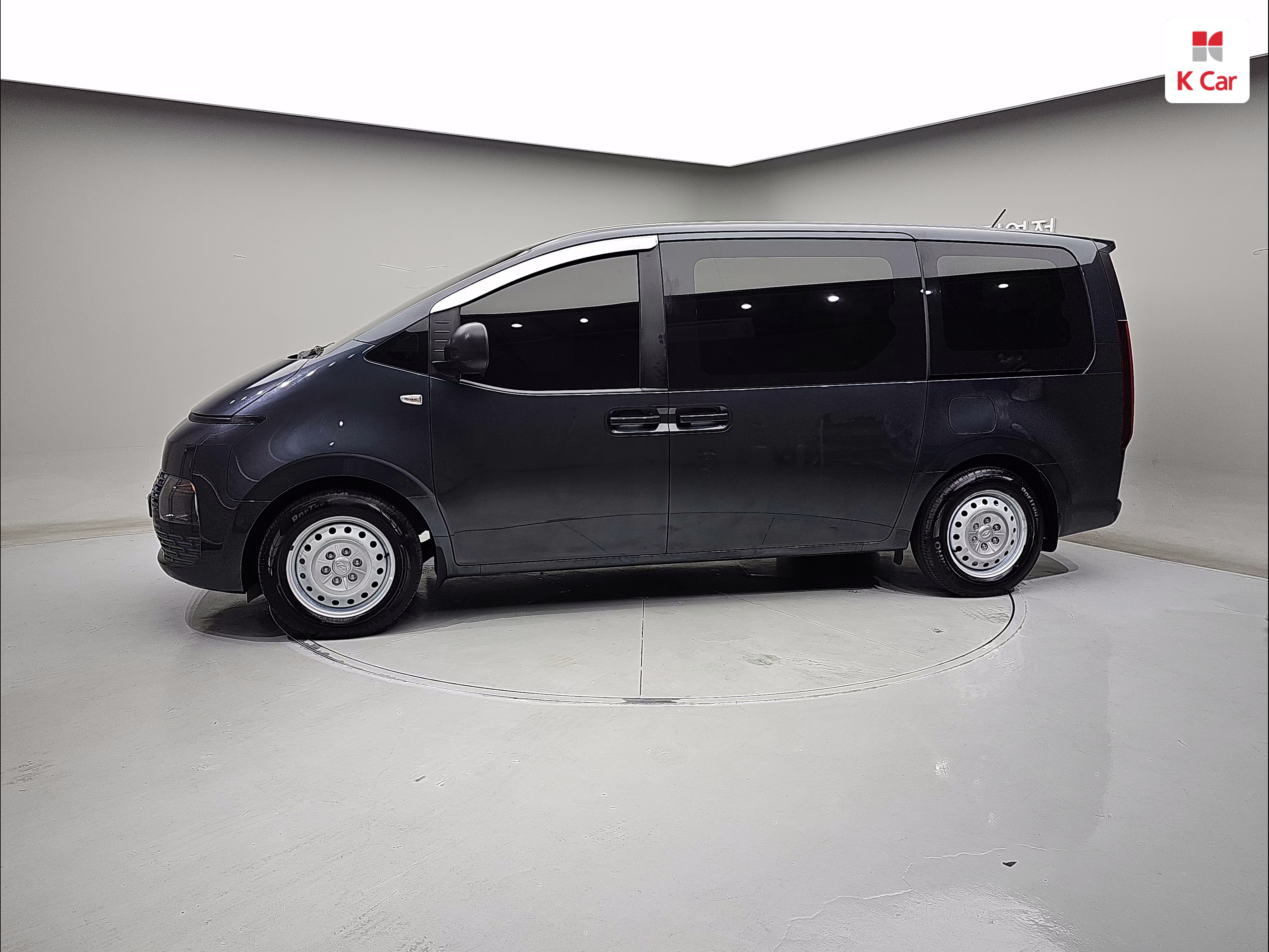 HYUNDAI Staria 2.2 Diesel Tourer 11-Seater 2W