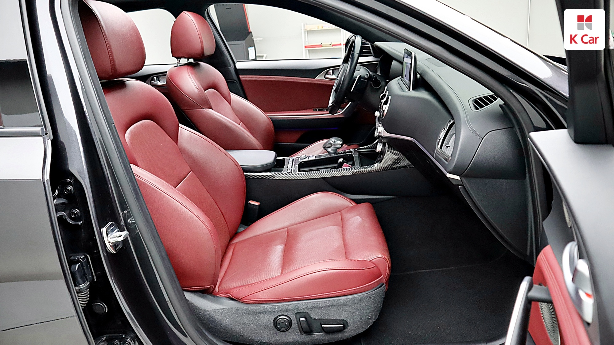 Kia Stinger 2.0 Turbo AWD, миниатюра 29