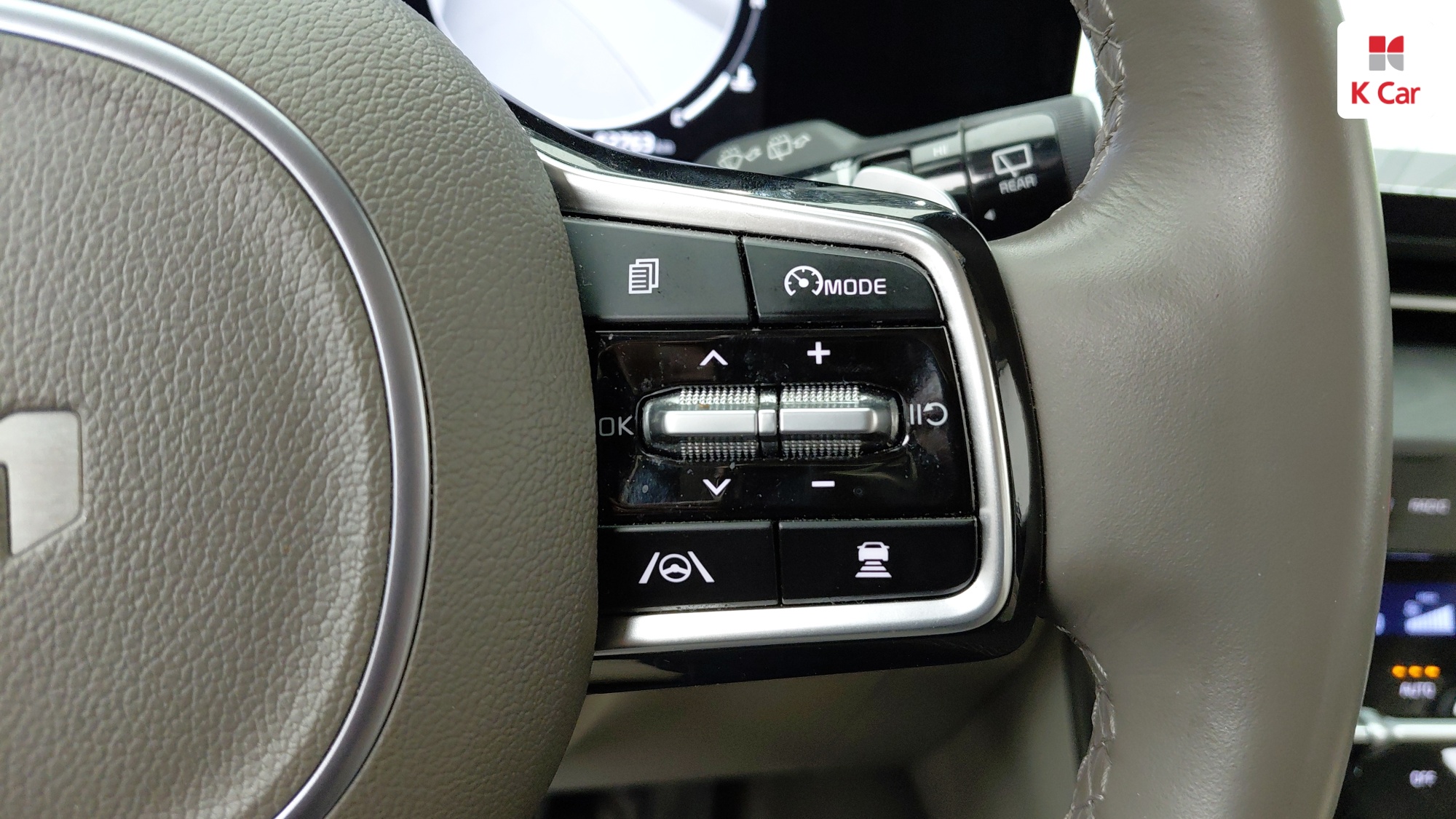 Kia Carnival дизель 2.2 (7 мест) Signature, миниатюра 4