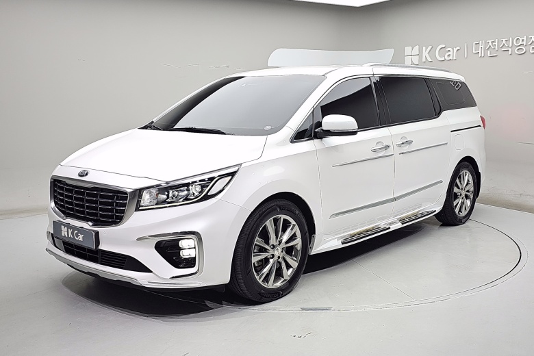 Kia Carnival 9 мест Prestige
