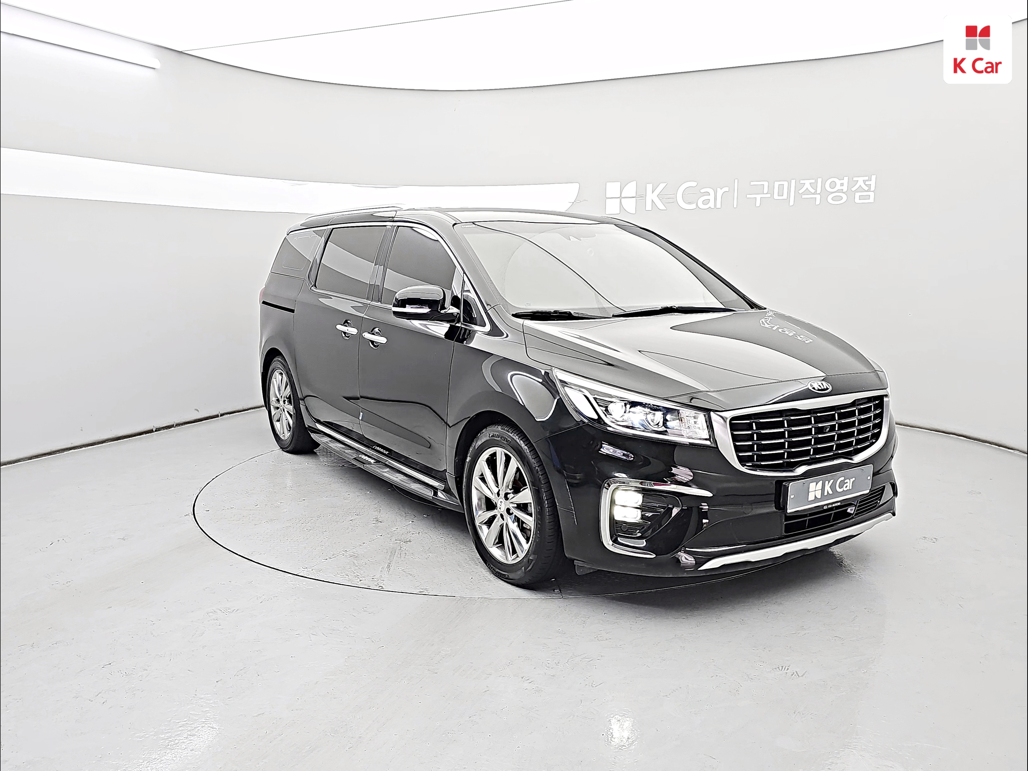 KIA The New Carnival 9-Seater Gasoline