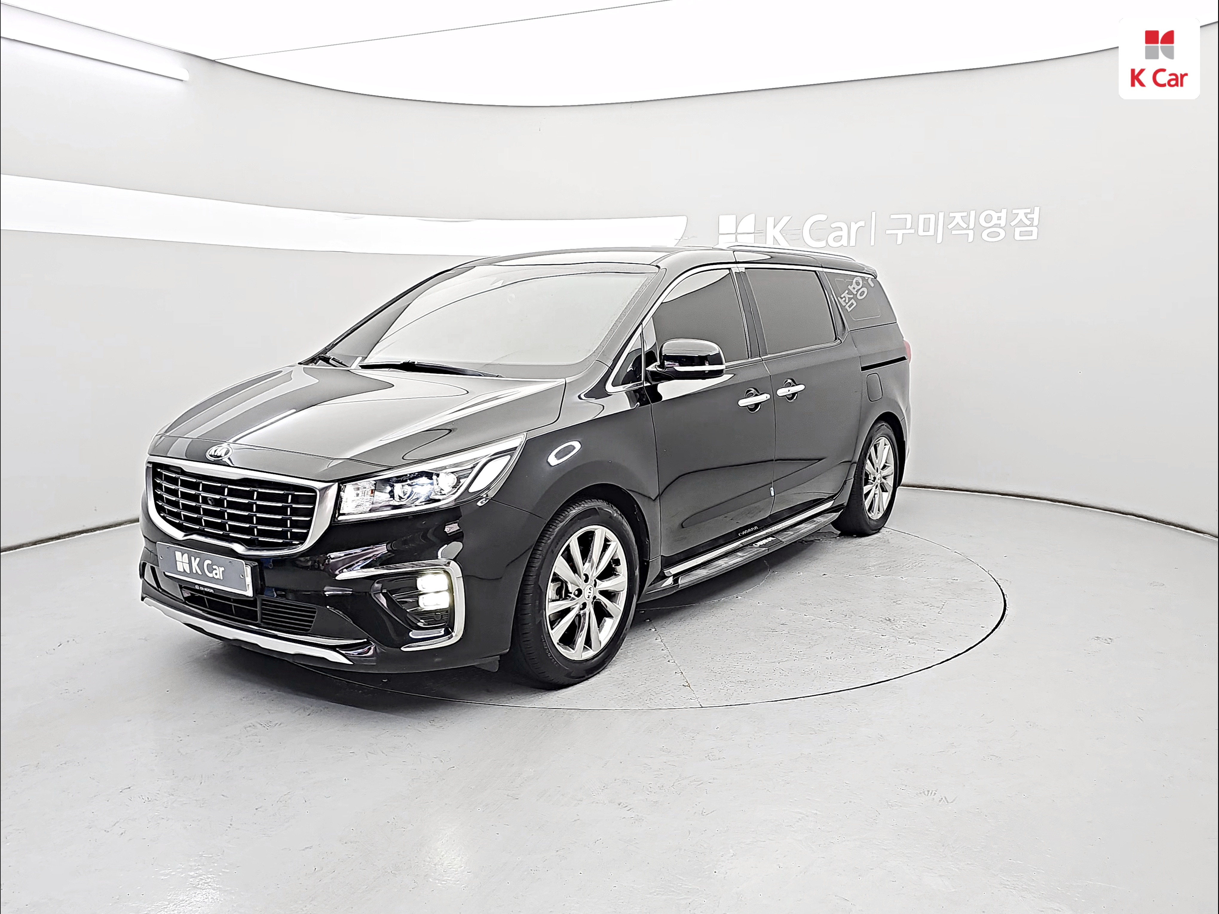KIA The New Carnival 9-Seater Gasoline