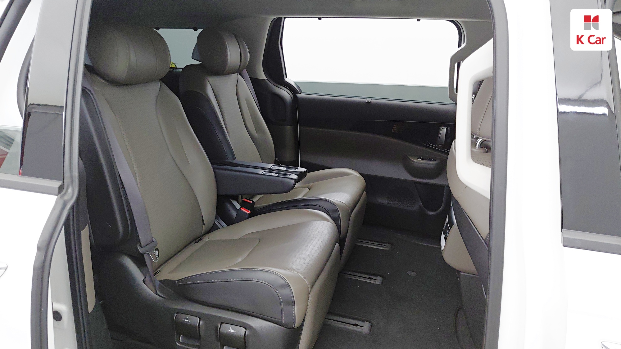 Kia Carnival дизель 2.2 7 мест Signature, миниатюра 19