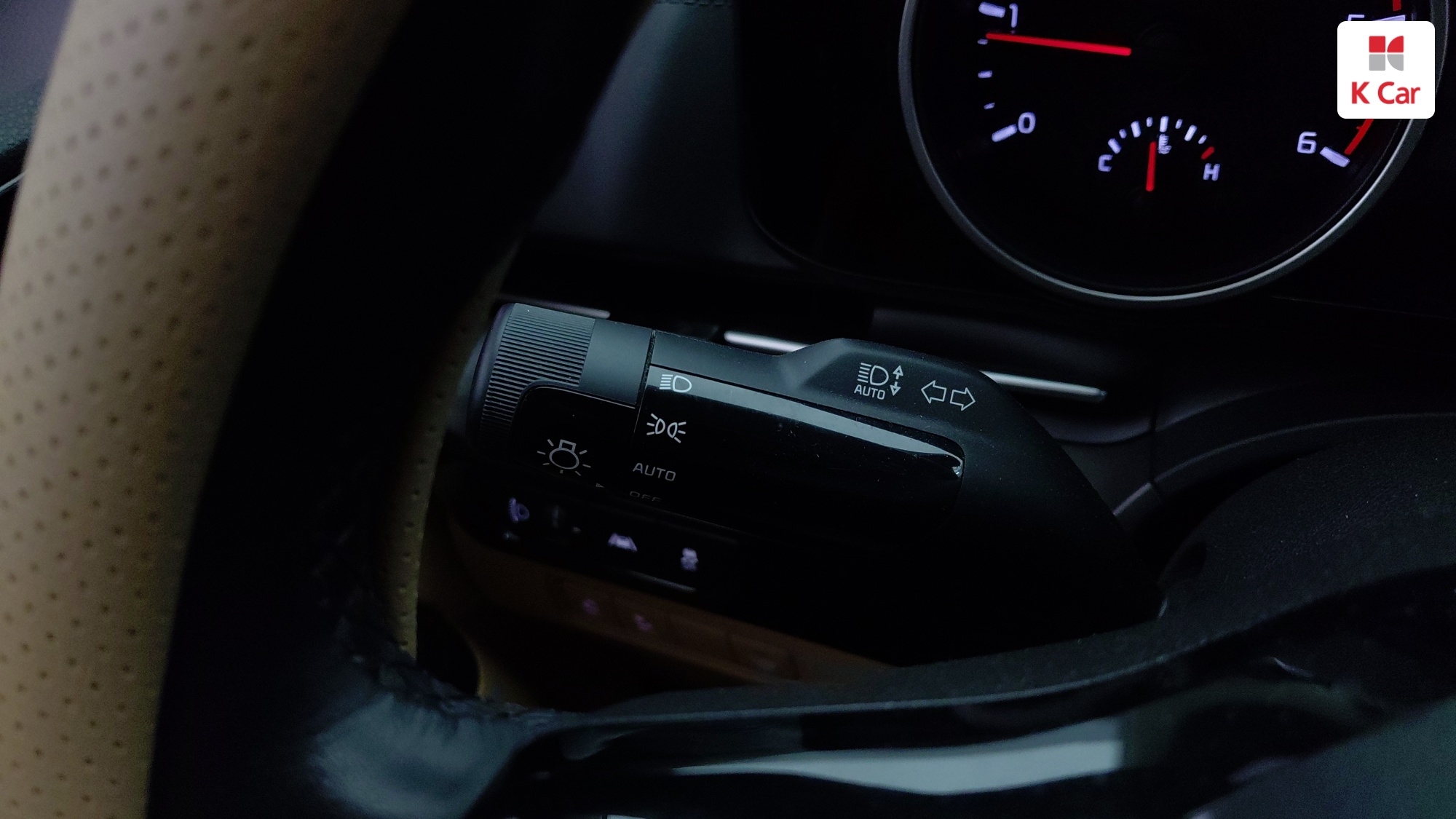 Kia Carnival дизель 2.2 (9 мест) Prestige, миниатюра 6