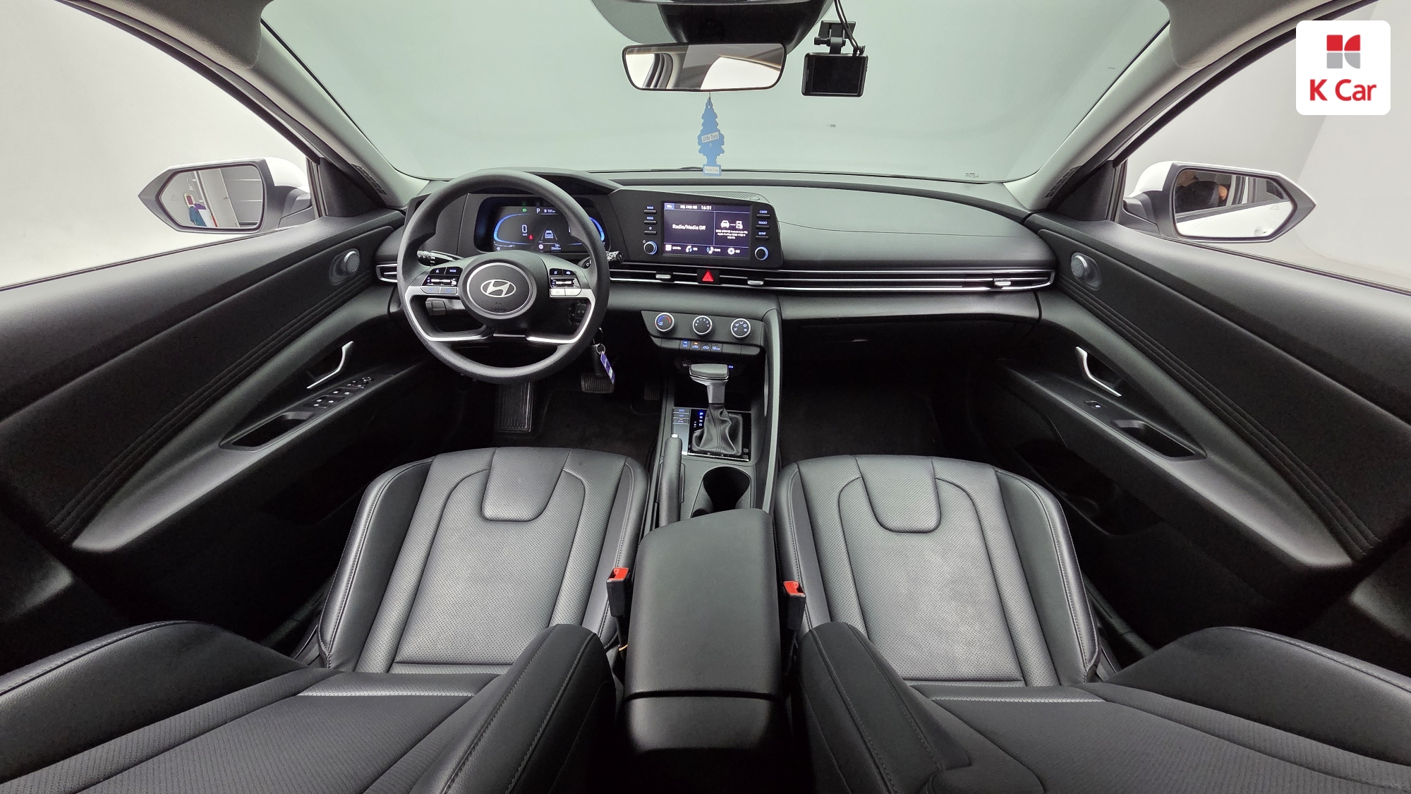 Hyundai Avante бензин 1.6, миниатюра 2
