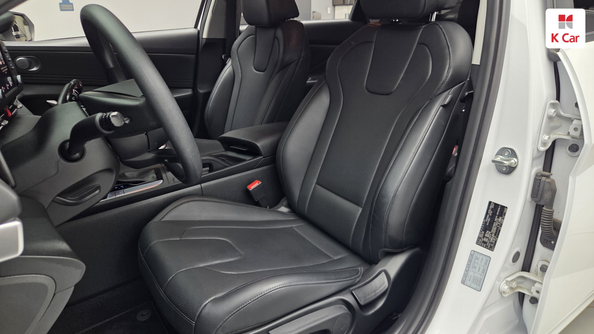 Hyundai Avante бензин 1.6, миниатюра 3