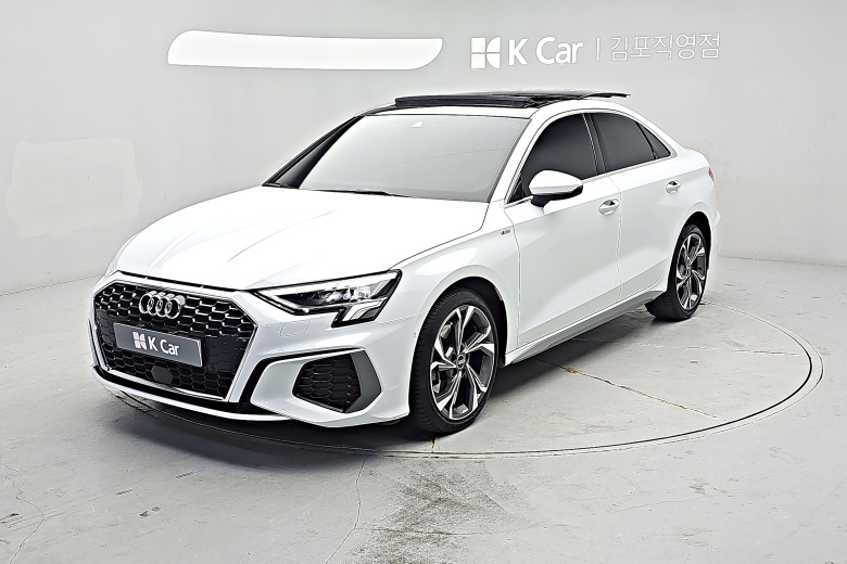 Audi A3 бензин 2WD 40 TFSI Premium