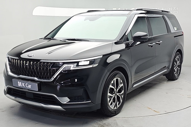 Kia Carnival дизель 2.2 (9 мест) Signature