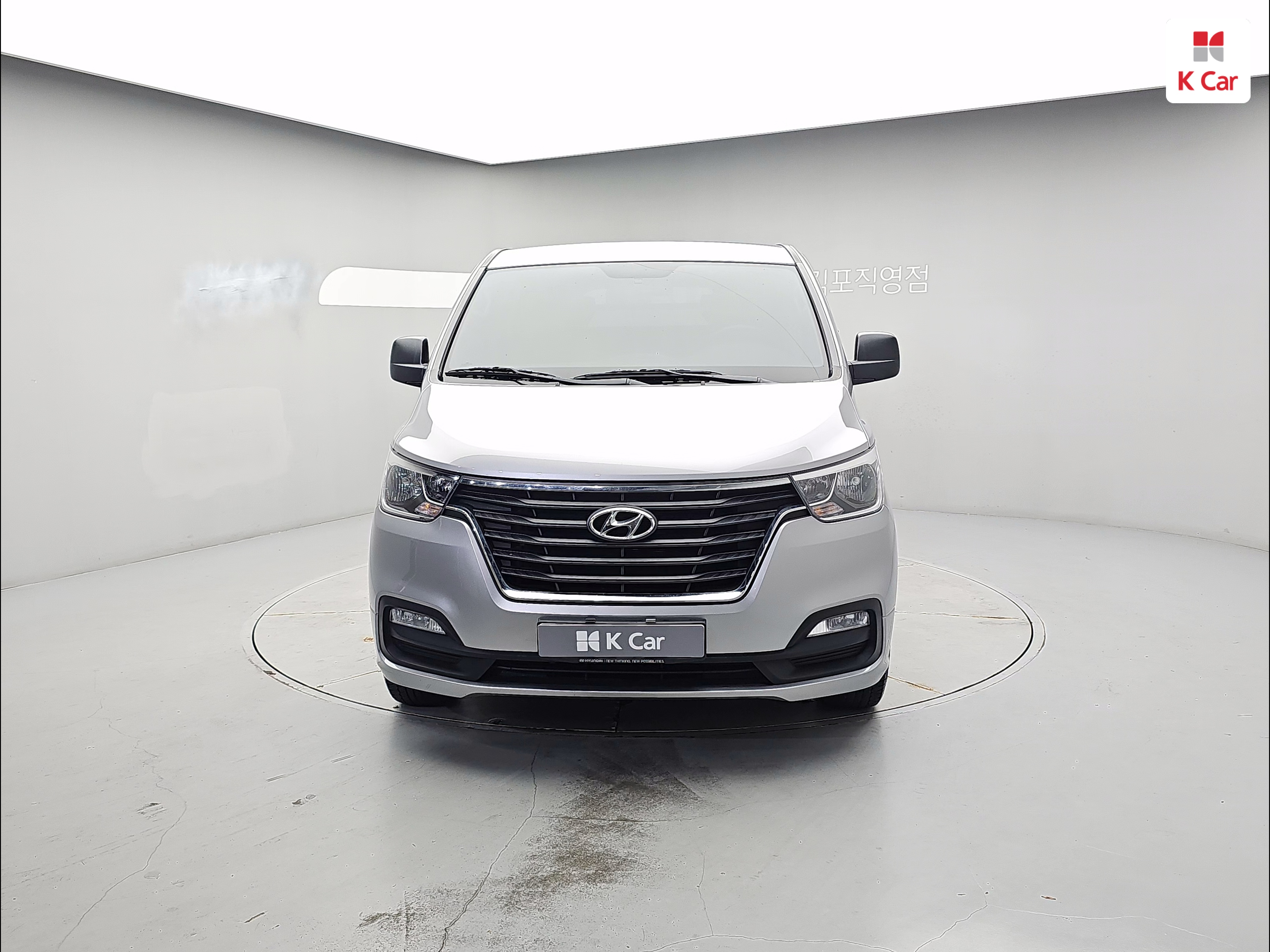 HYUNDAI The New Grand Starex 5-Seater Diesel Van