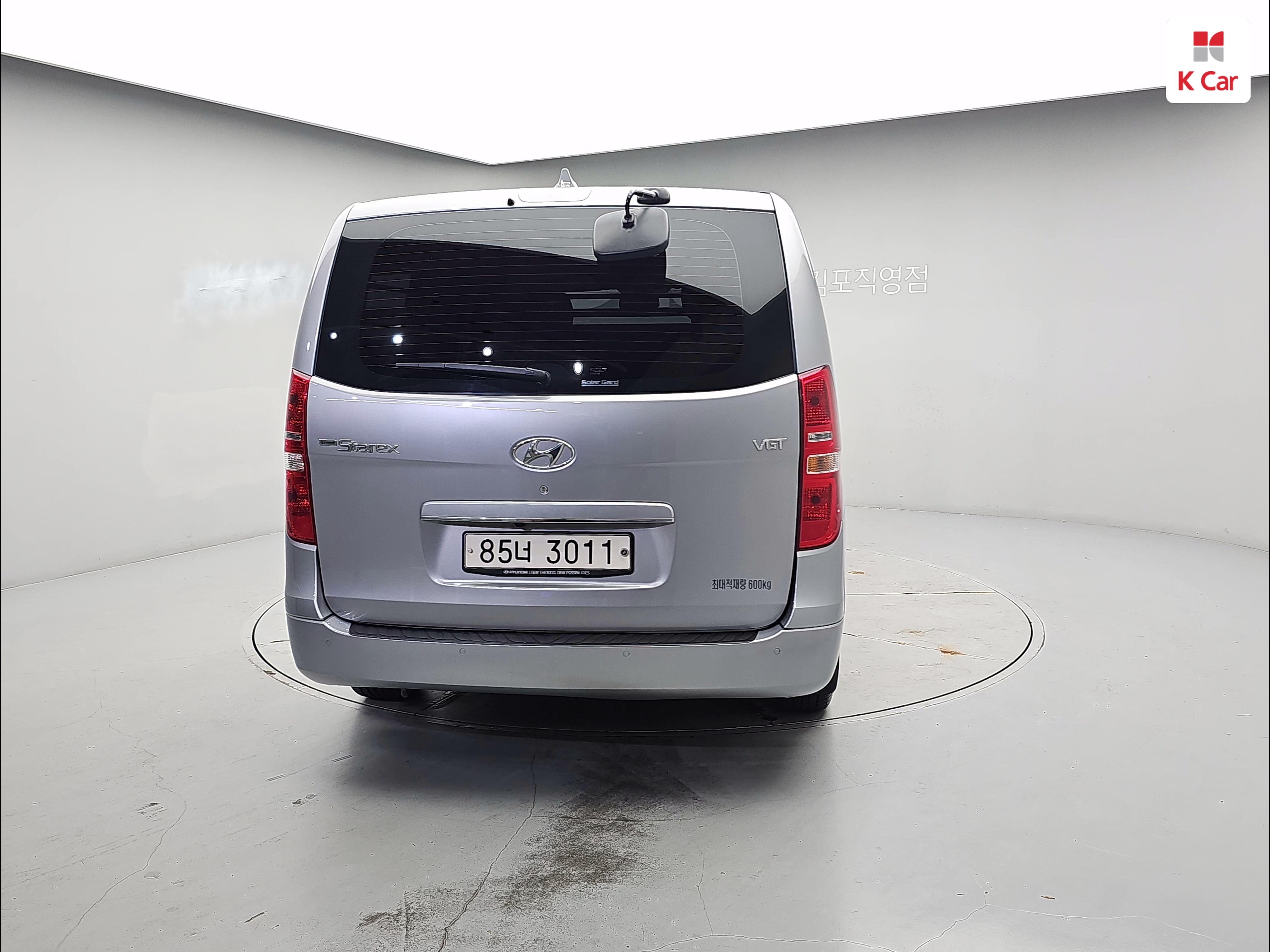 HYUNDAI The New Grand Starex 5-Seater Diesel Van