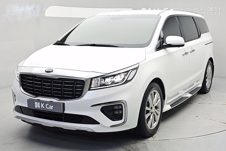 Kia Carnival бензин 9 мест