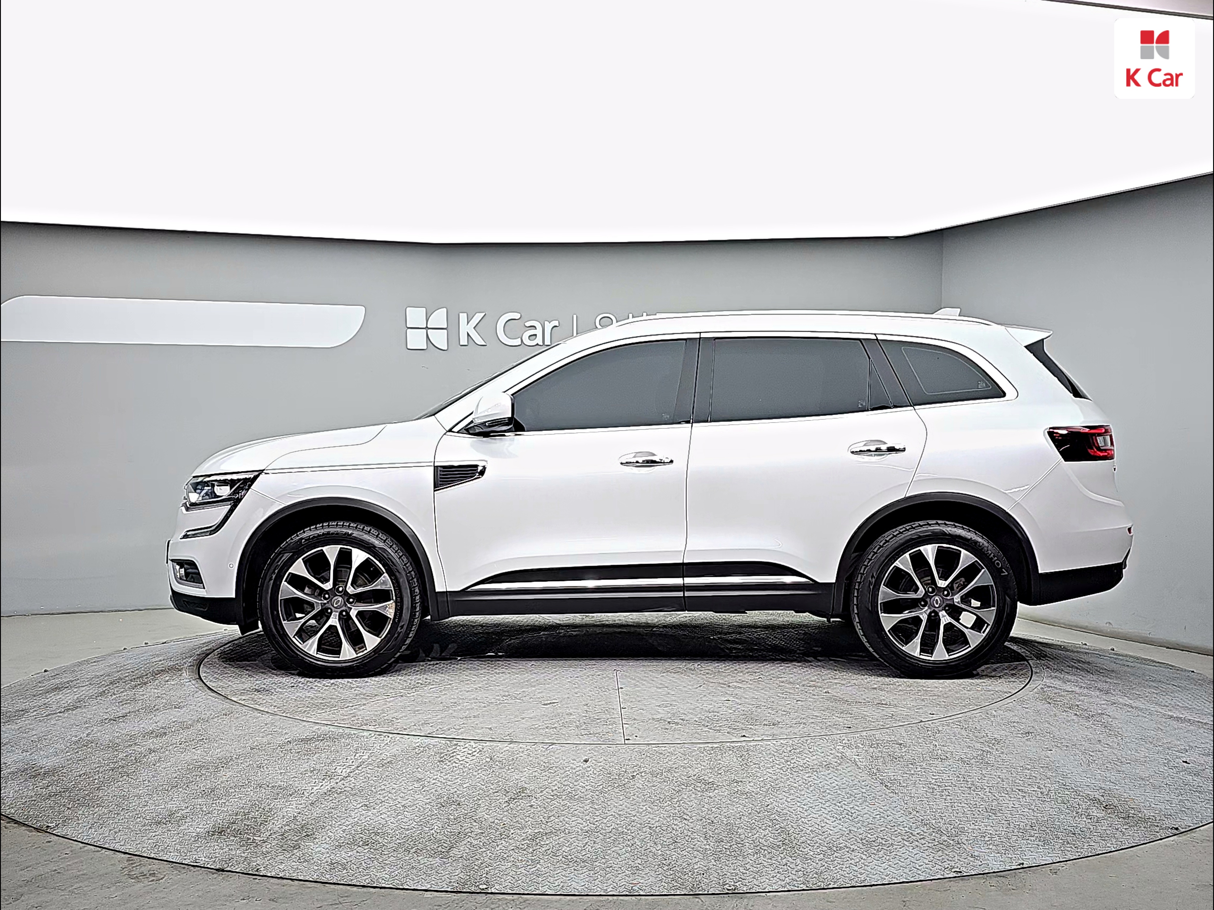 르노코리아(삼성) QM6 가솔린 2WD RE 시그니처