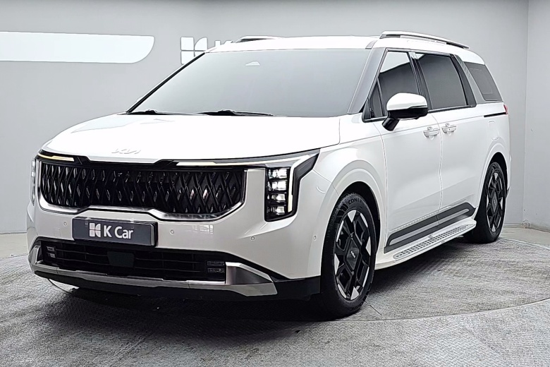 Kia Carnival бензин 3.5 9 мест Signature