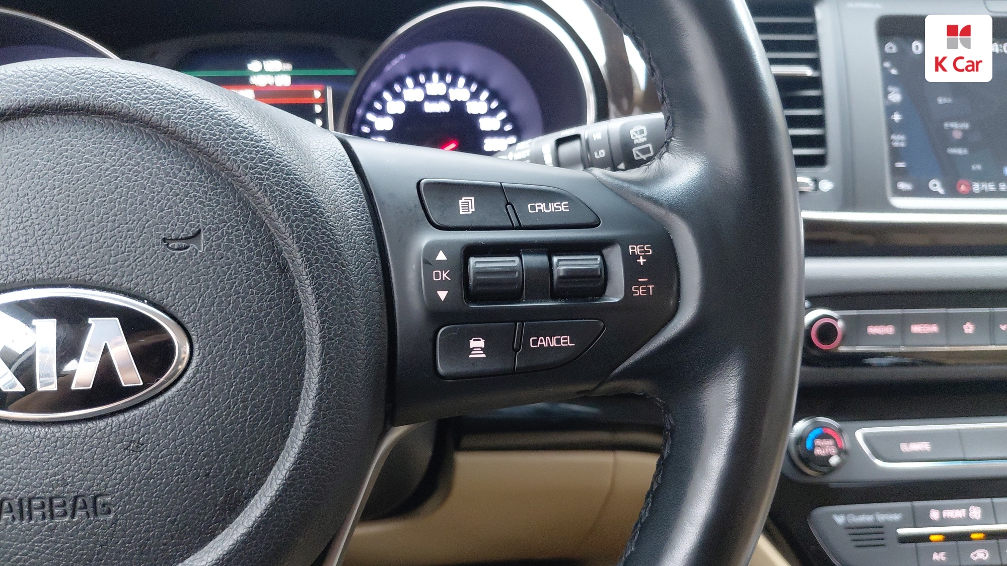 Kia Carnival бензин 9 мест, миниатюра 16