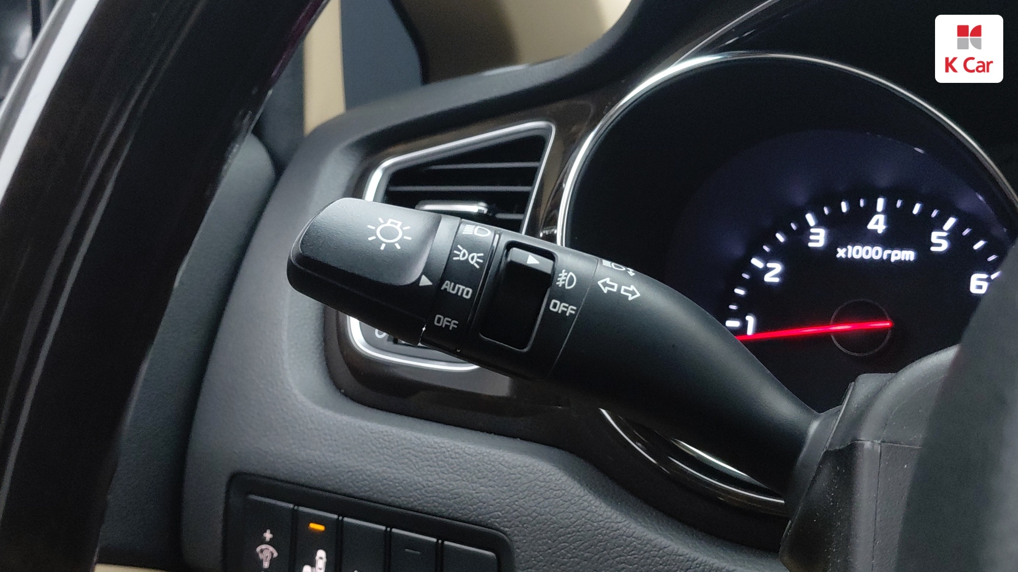 Kia Carnival бензин 9 мест, миниатюра 17