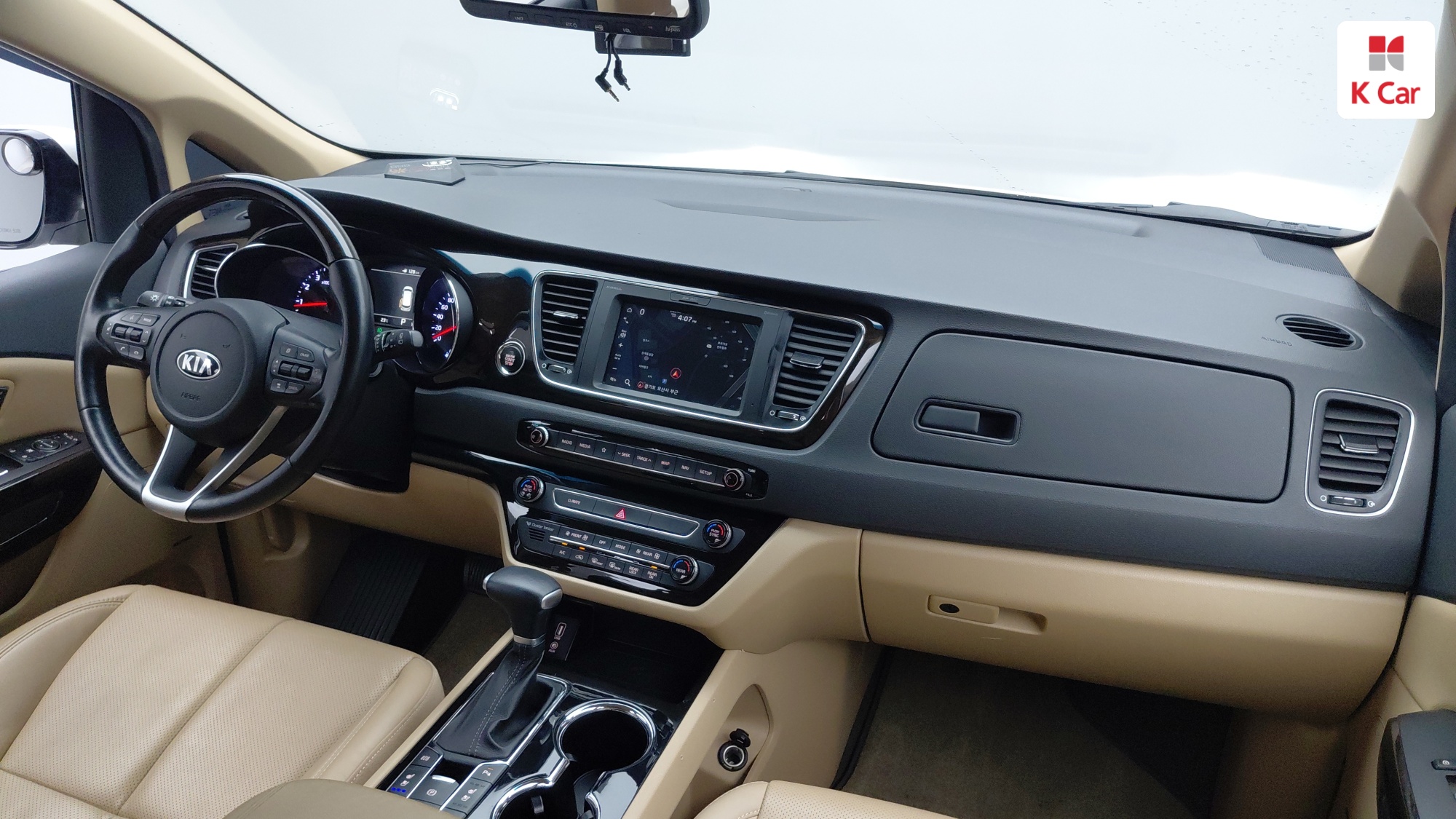 Kia Carnival бензин 9 мест, миниатюра 5