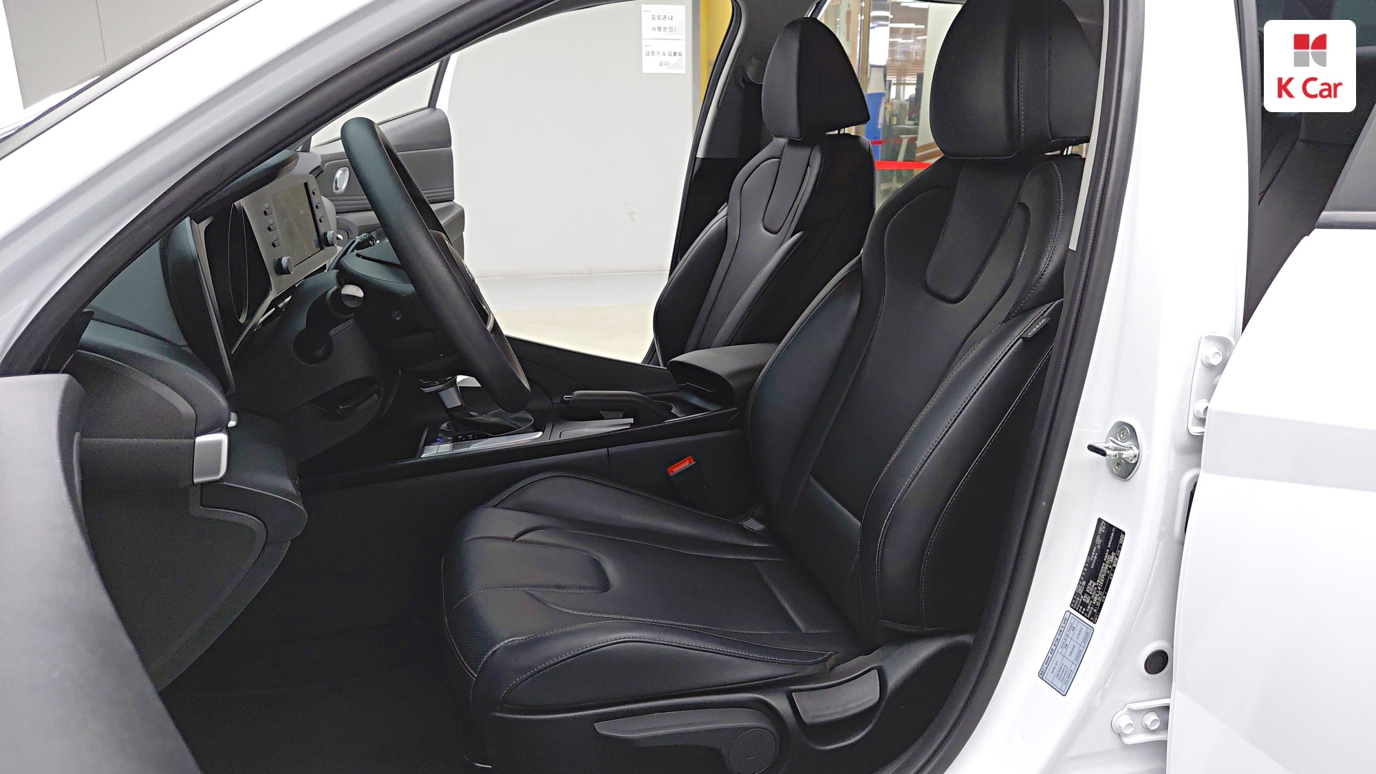 Hyundai Avante бензин 1.6, миниатюра 3