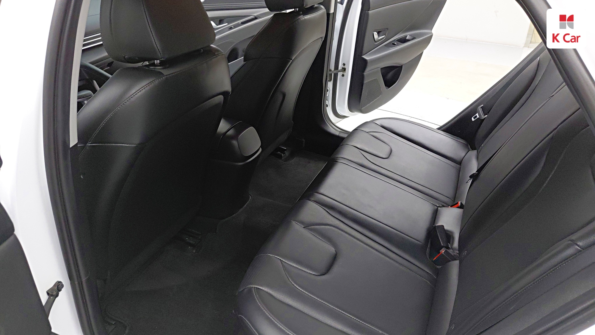 Hyundai Avante бензин 1.6, миниатюра 4
