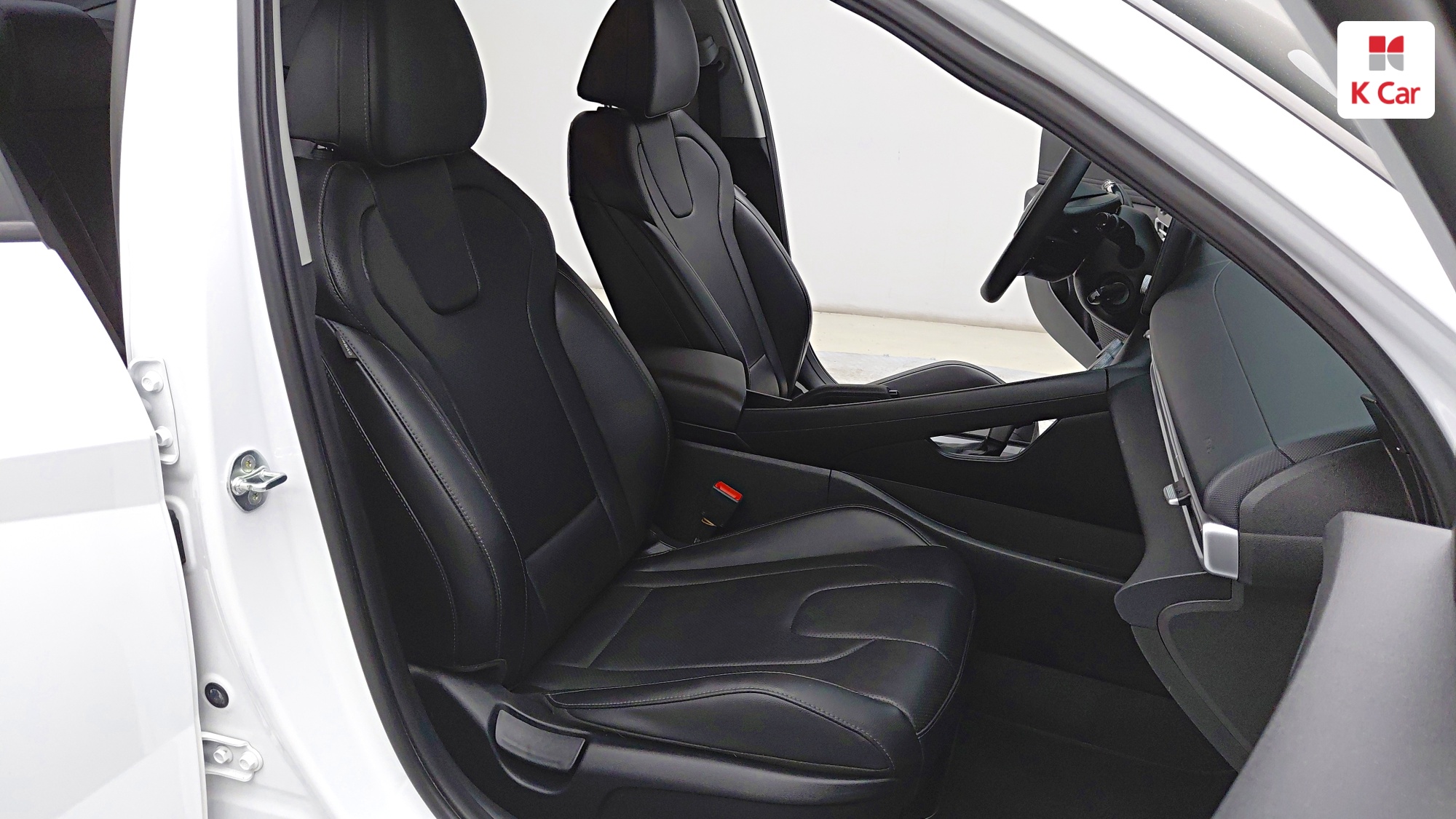 Hyundai Avante бензин 1.6, миниатюра 5