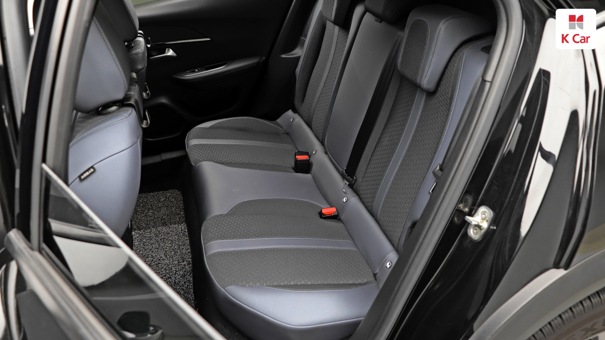 Peugeot E-2008, миниатюра 4