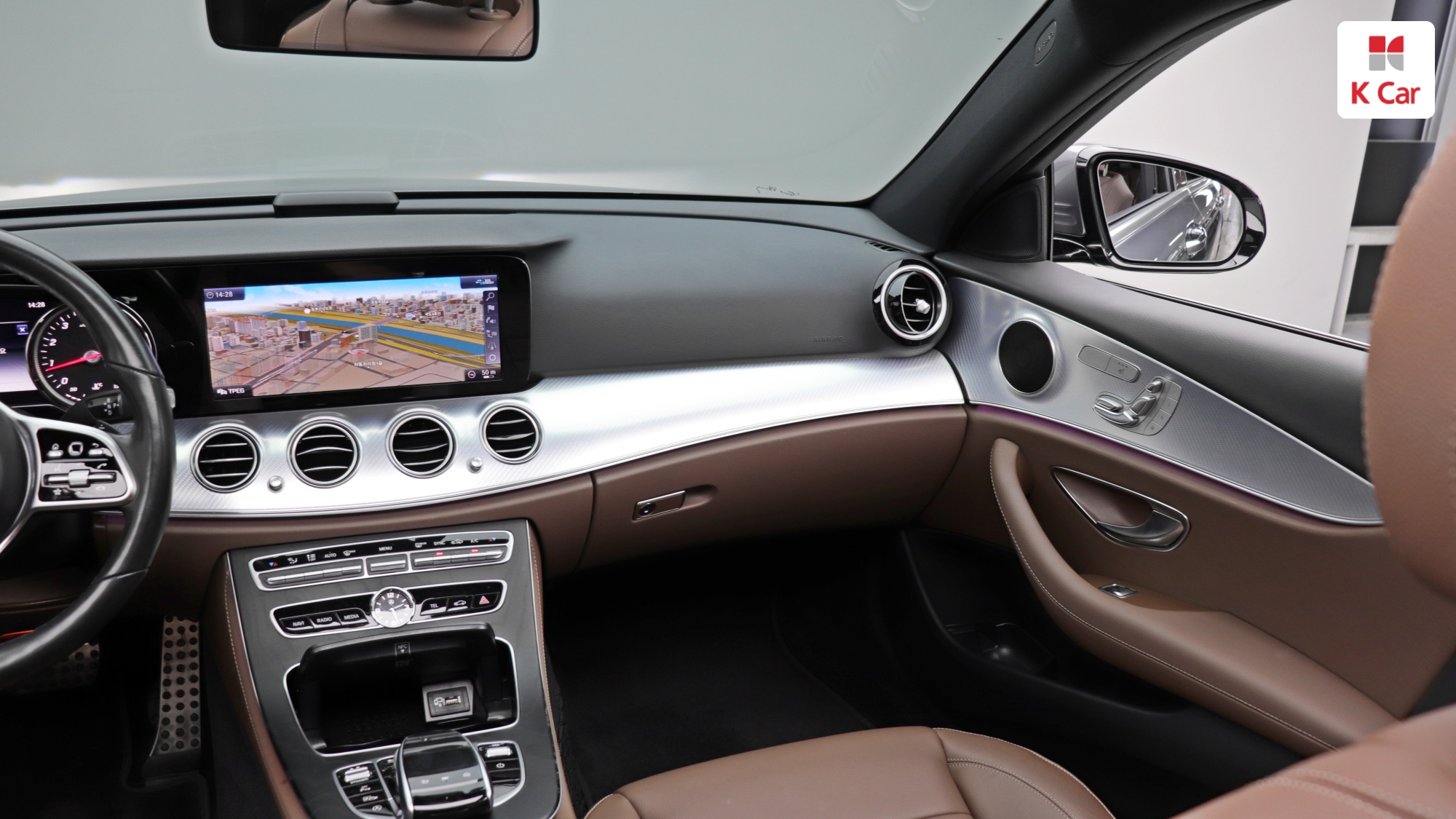 Mercedes-Benz E-Class E250, миниатюра 13