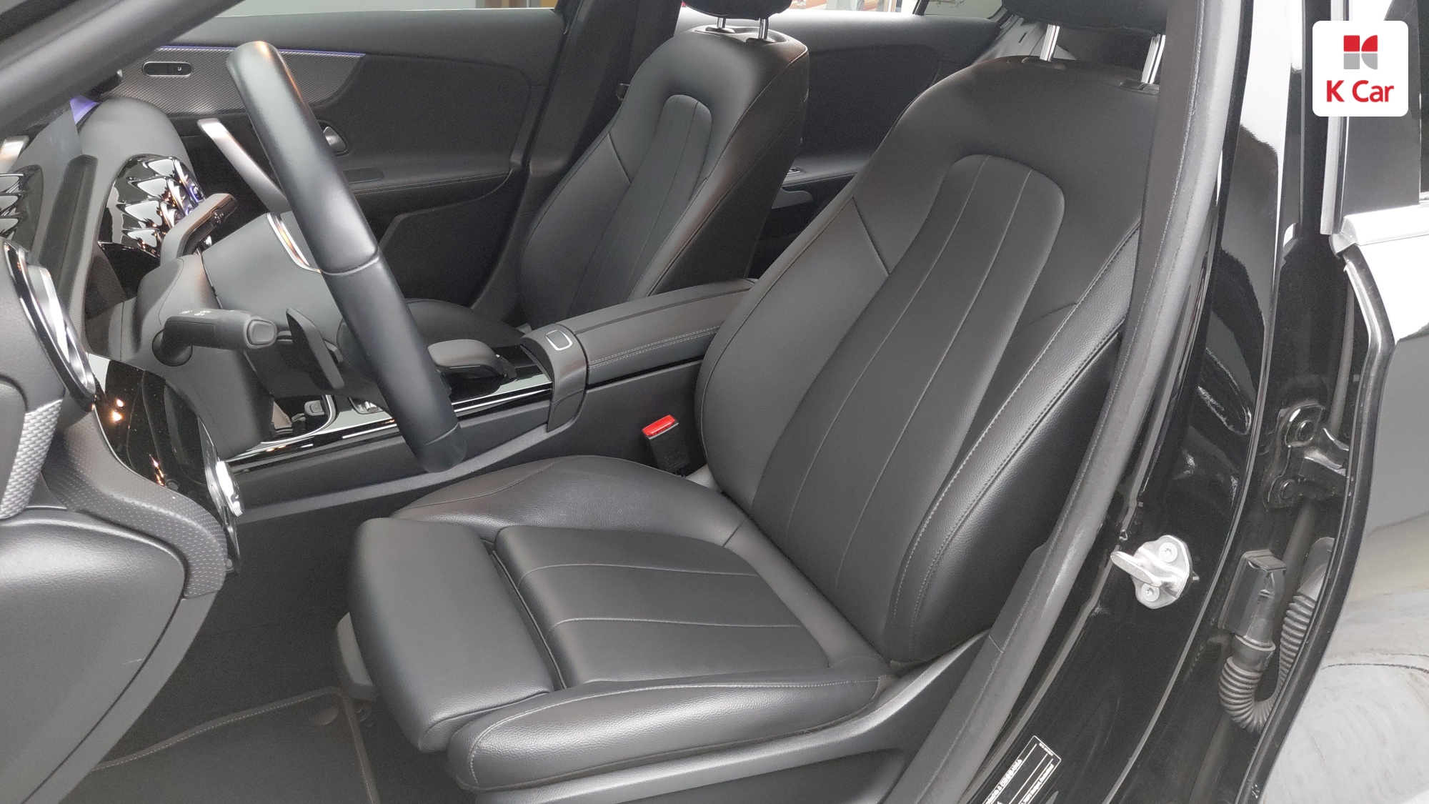 Mercedes-Benz A-Class бензин 2WD A220, миниатюра 3
