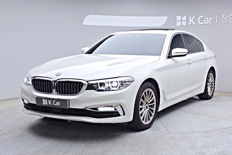 BMW 5 (G30) 520i