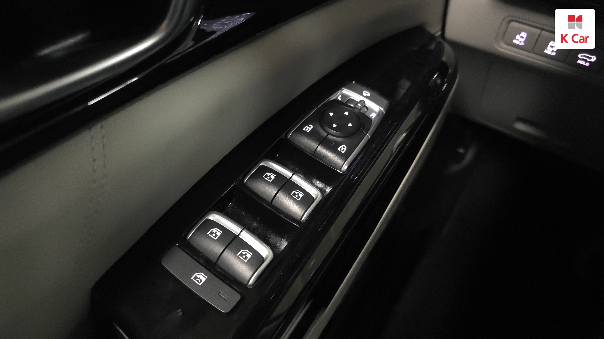 Kia Carnival дизель 2.2 (9 мест) Signature, миниатюра 8