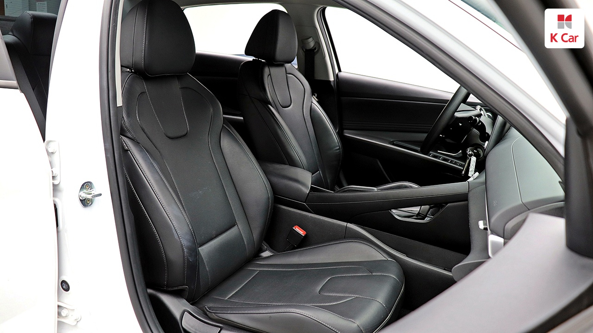 Hyundai Avante бензин 1.6, миниатюра 4