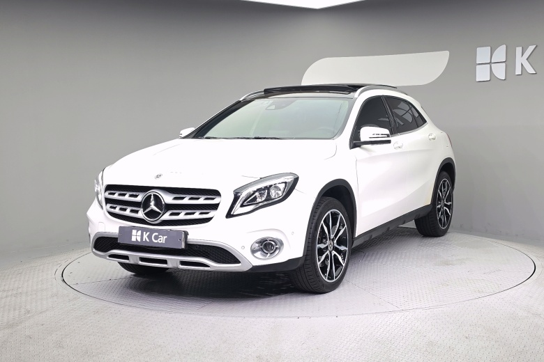 Mercedes-Benz GLA-Class