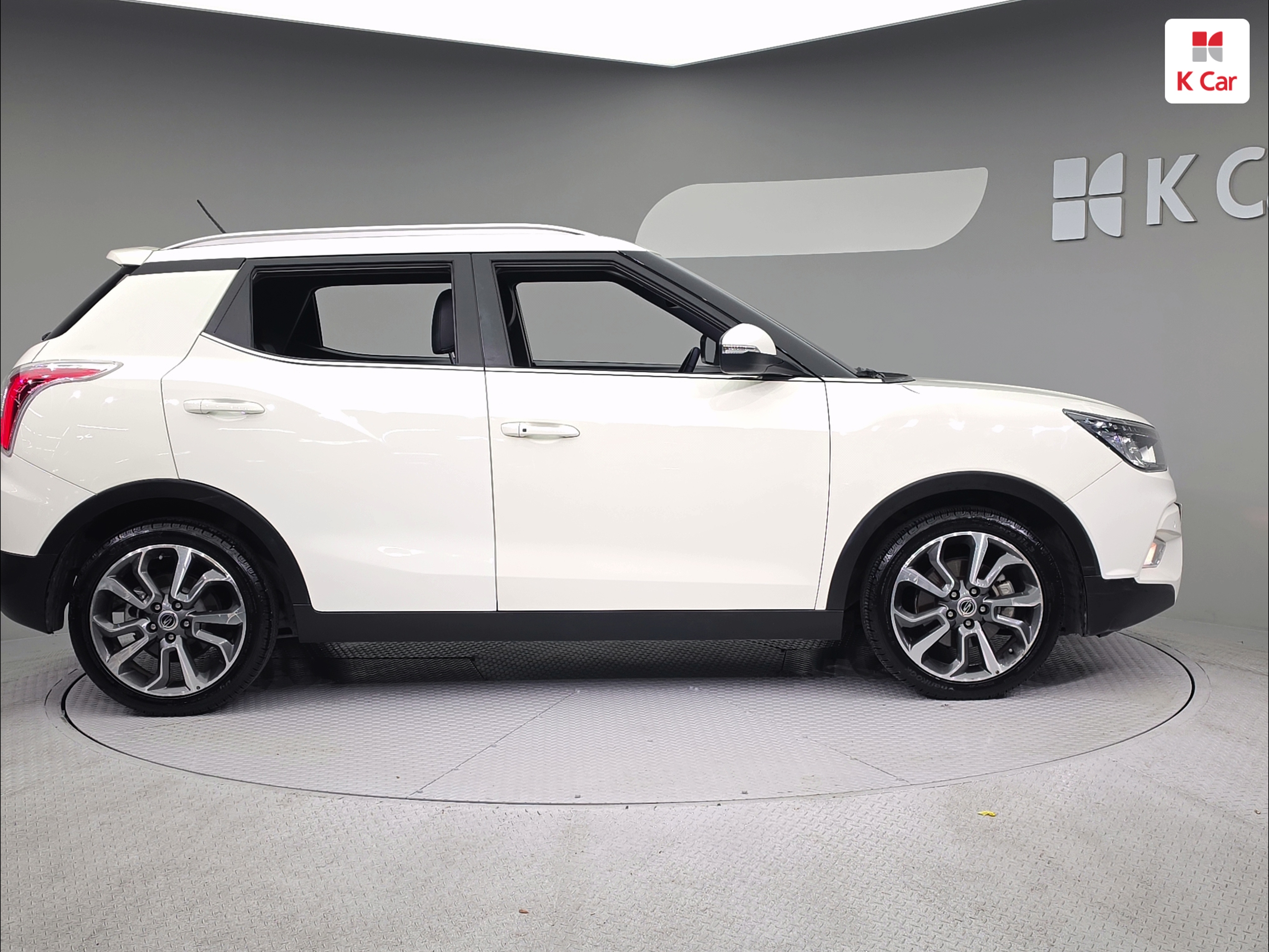 KG MOBILITY(SSANGYONG) Tivoli Gasoline 2WD