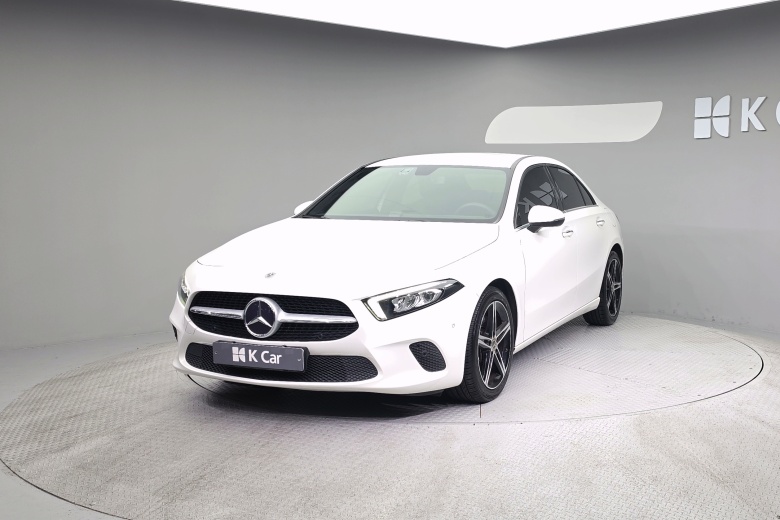 Mercedes-Benz A-Class бензин 4WD A250 4MATIC