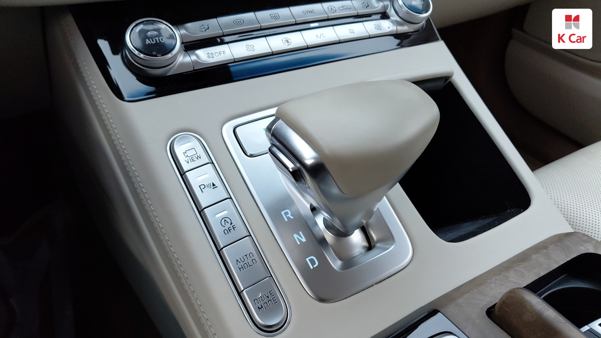 Genesis G90 бензин 4WD 3.8 Premium, миниатюра 25