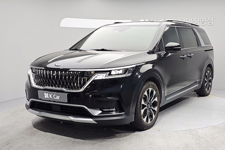 Kia Carnival дизель 2.2 (9 мест) Signature