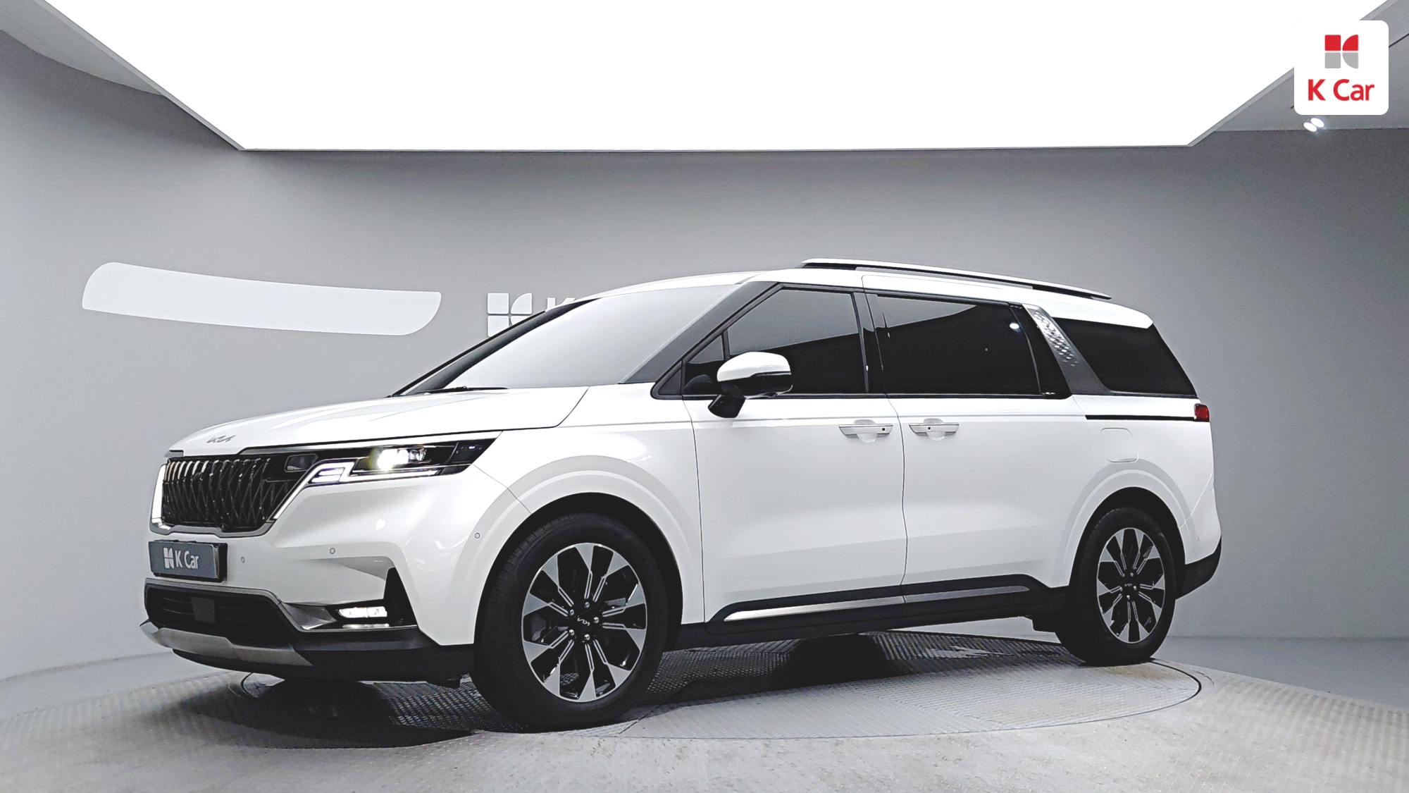 Kia Carnival бензин 3.5 (7 мест), миниатюра 3