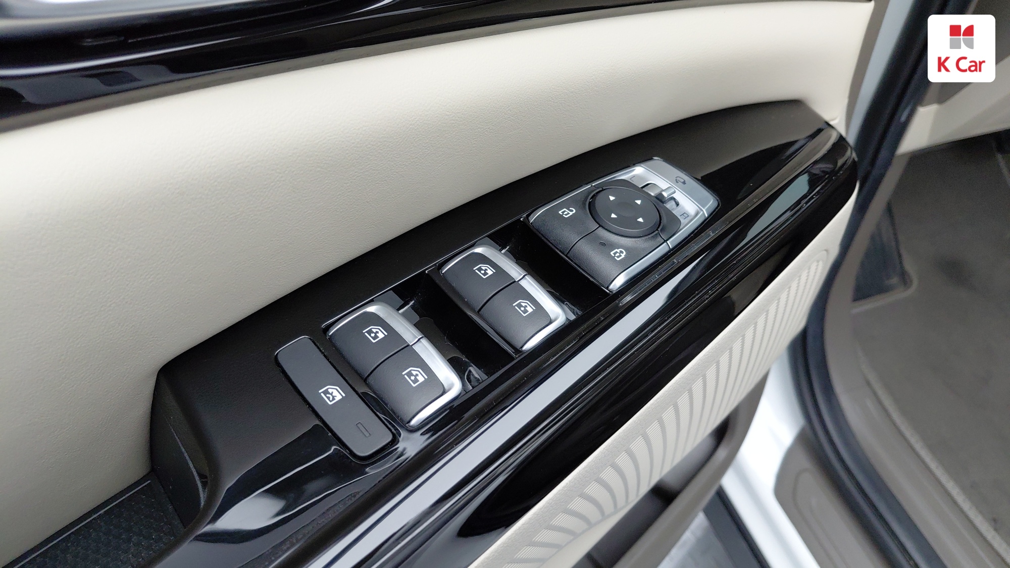 Kia Carnival бензин 3.5 (7 мест), миниатюра 25