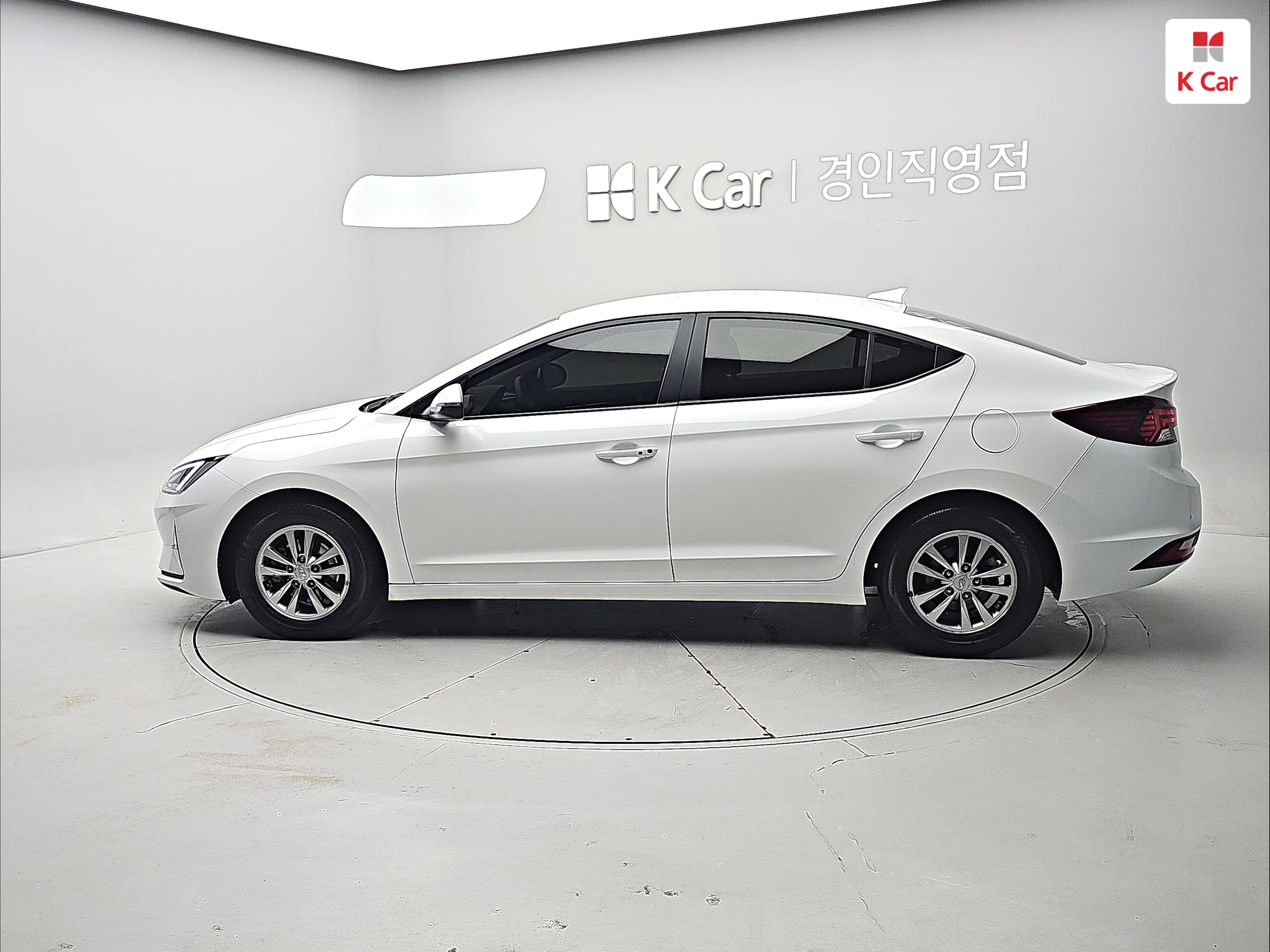 HYUNDAI The New Avante AD 1.6 Gasoline