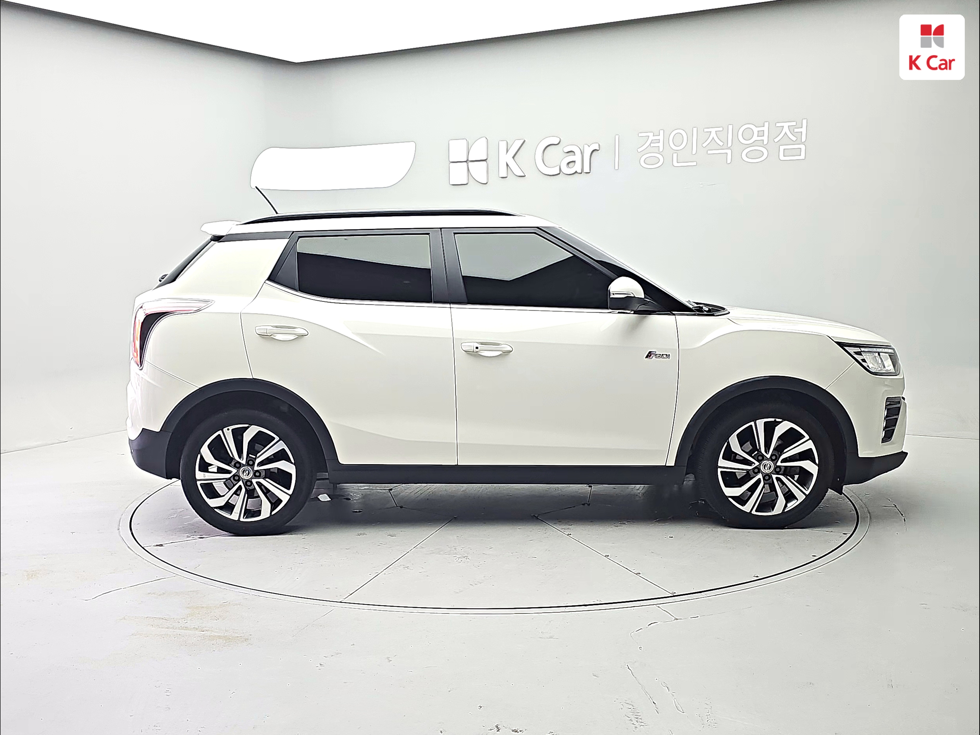 KG MOBILITY(SSANGYONG) Very New Tivoli 1.5 Gasoline 2WD